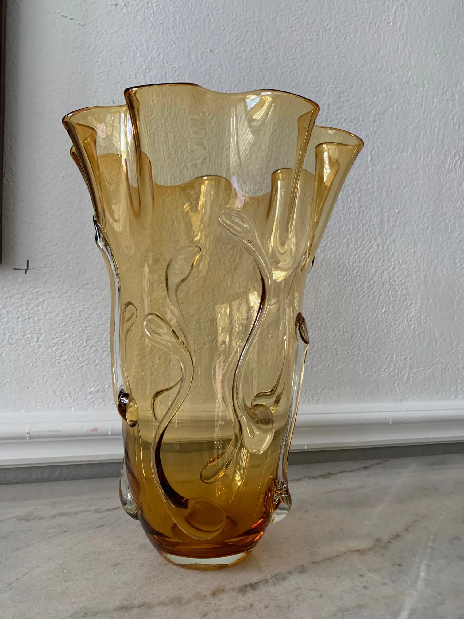1950s Tall Amber Art Glass Vase in the Style of Empoli Glass - 11