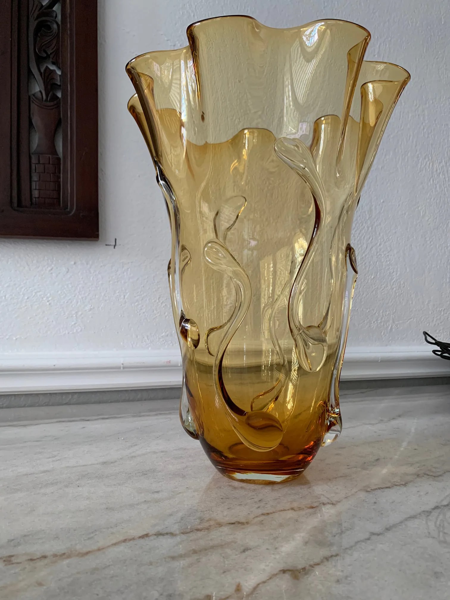 1950s Tall Amber Art Glass Vase in the Style of Empoli Glass - 3