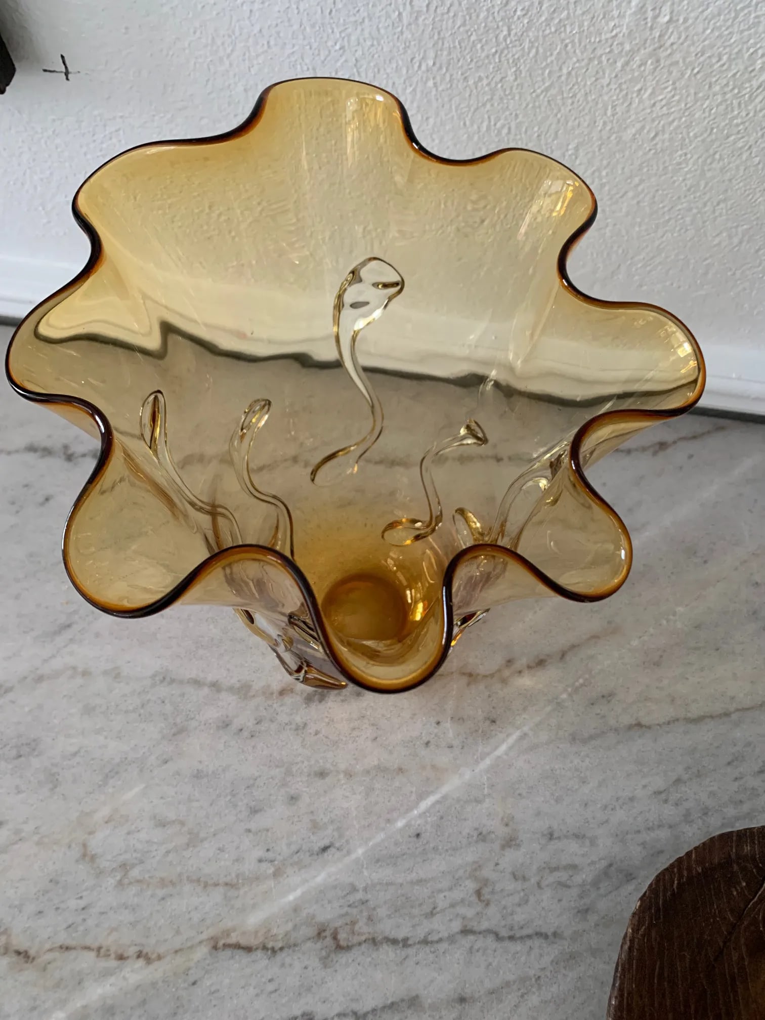 1950s Tall Amber Art Glass Vase in the Style of Empoli Glass - 6