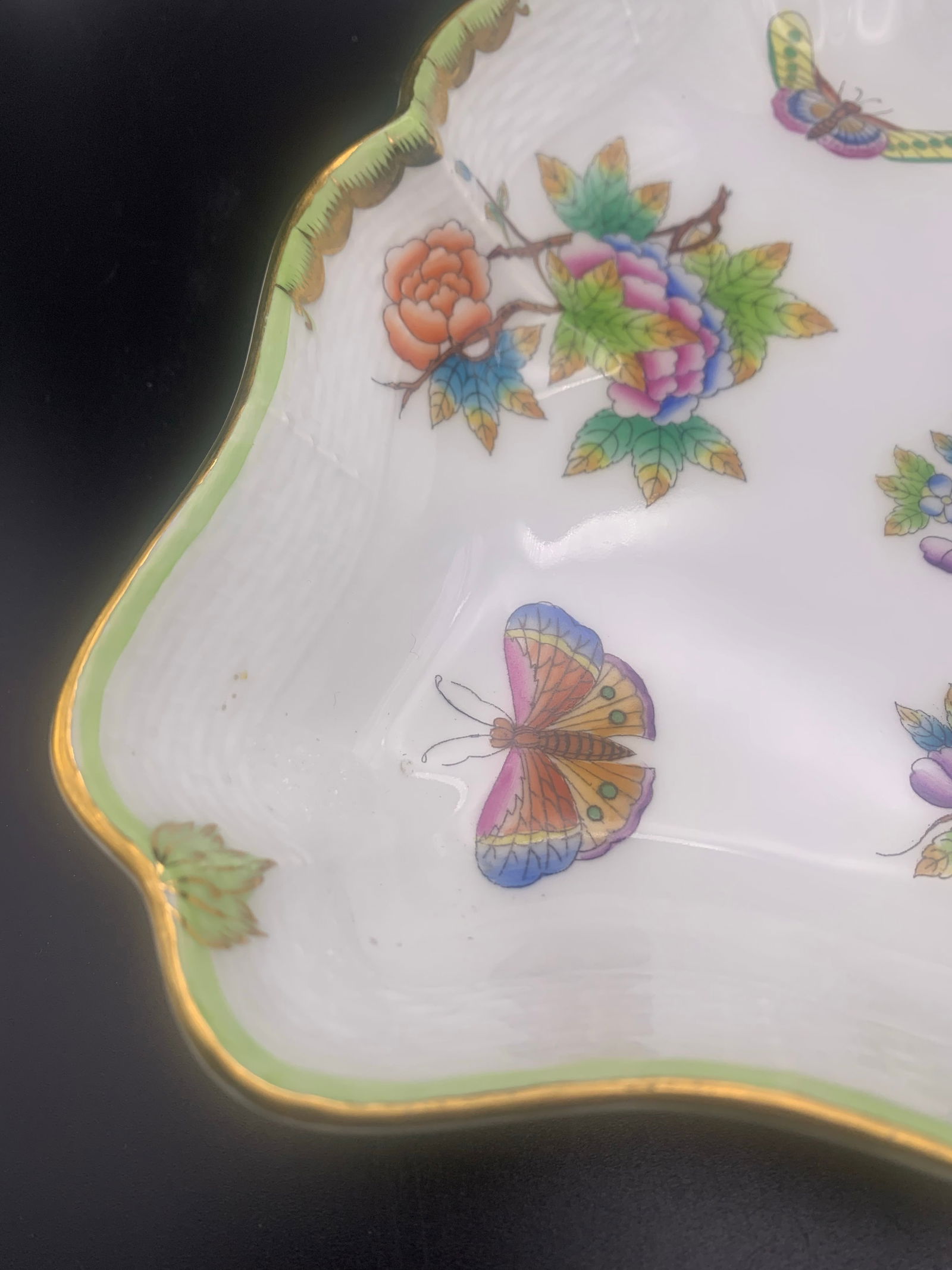Mid 20th Century Herend Queen Victoria Triangular Dish - 5