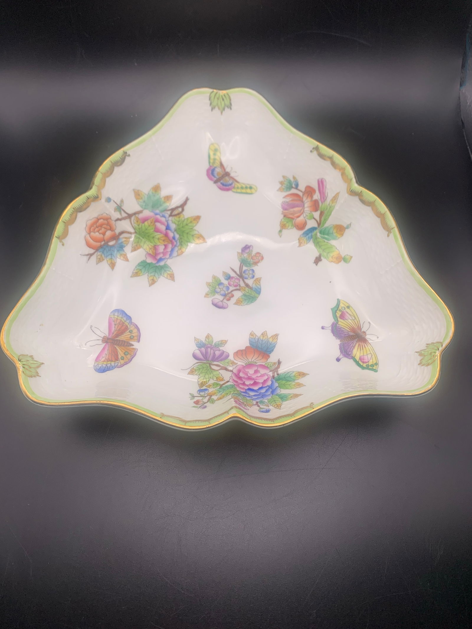 Mid 20th Century Herend Queen Victoria Triangular Dish - 6