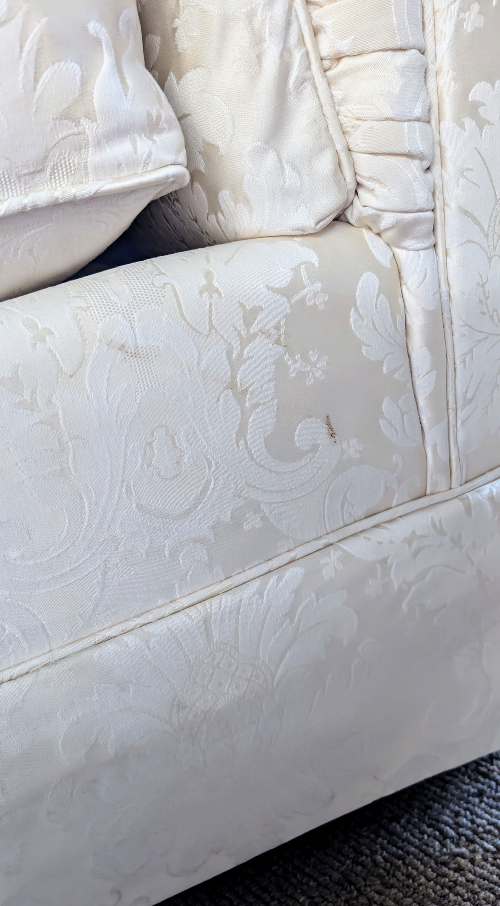 Late 20th Century Baker Furniture Traditional White Loveseat - 9