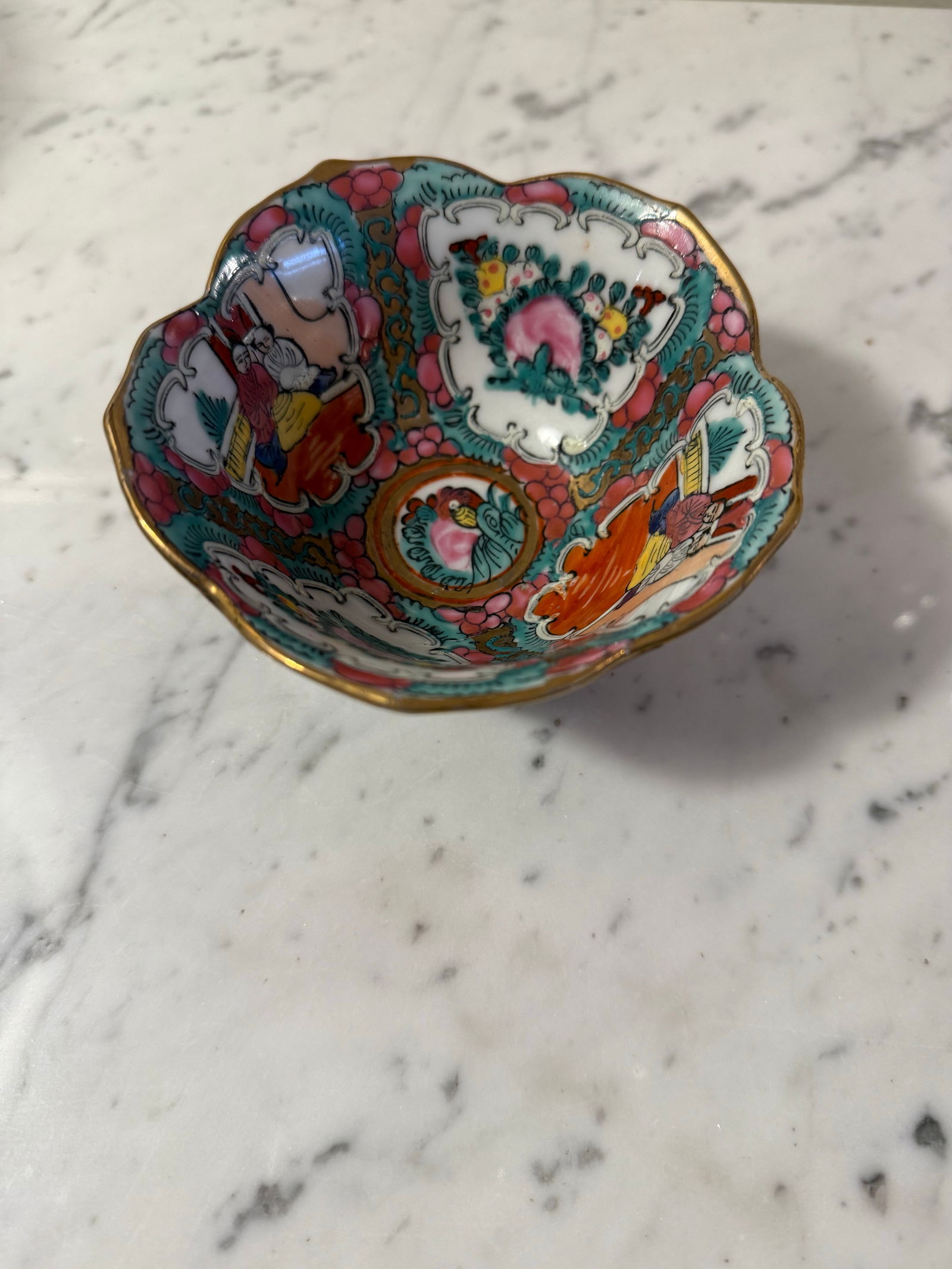 Late 18th Century Rose Famille Bowl - 3