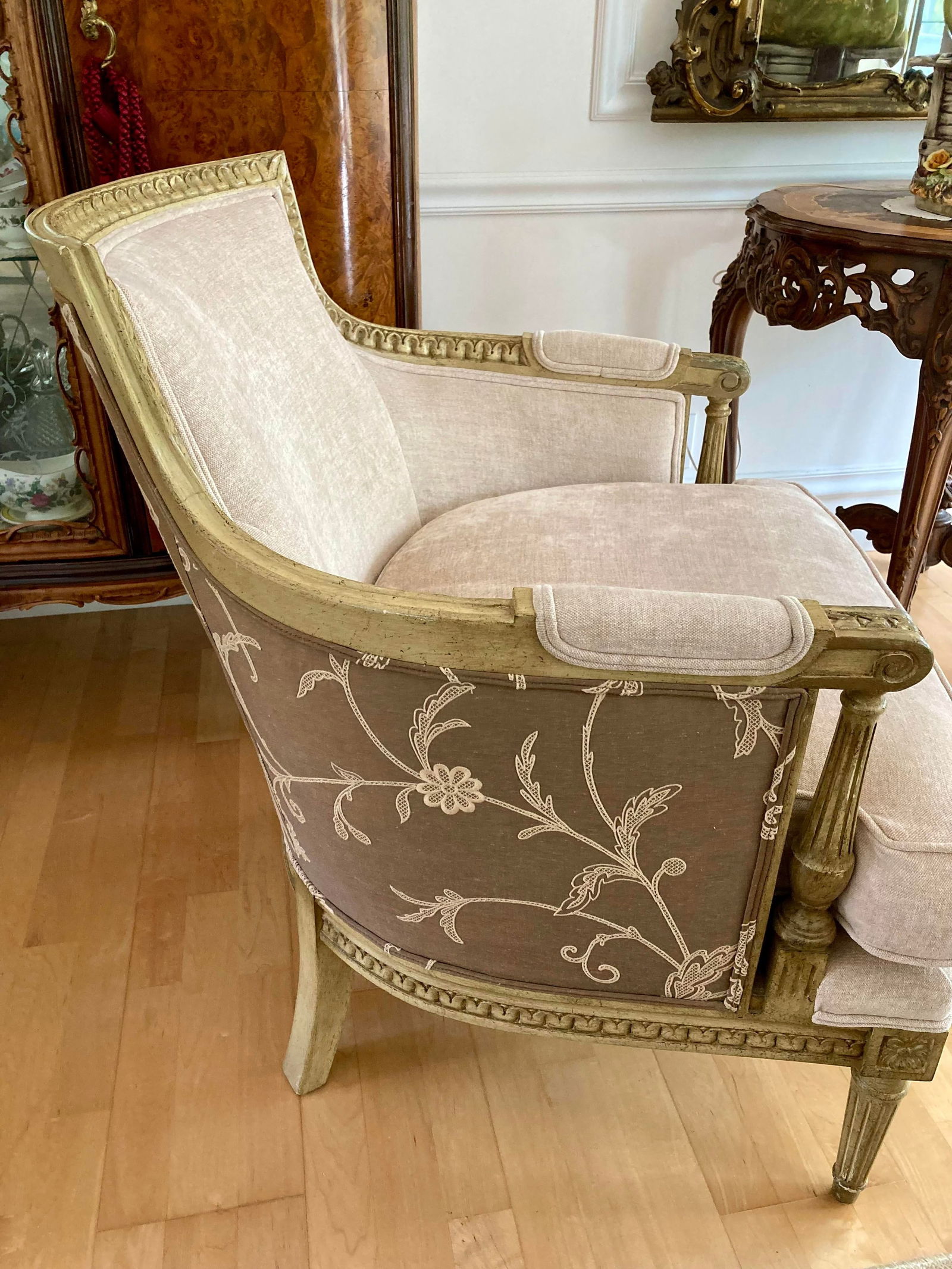 1980s Vintage Baker Furniture French Style Neoclassical Bergere Accent Chair - 3