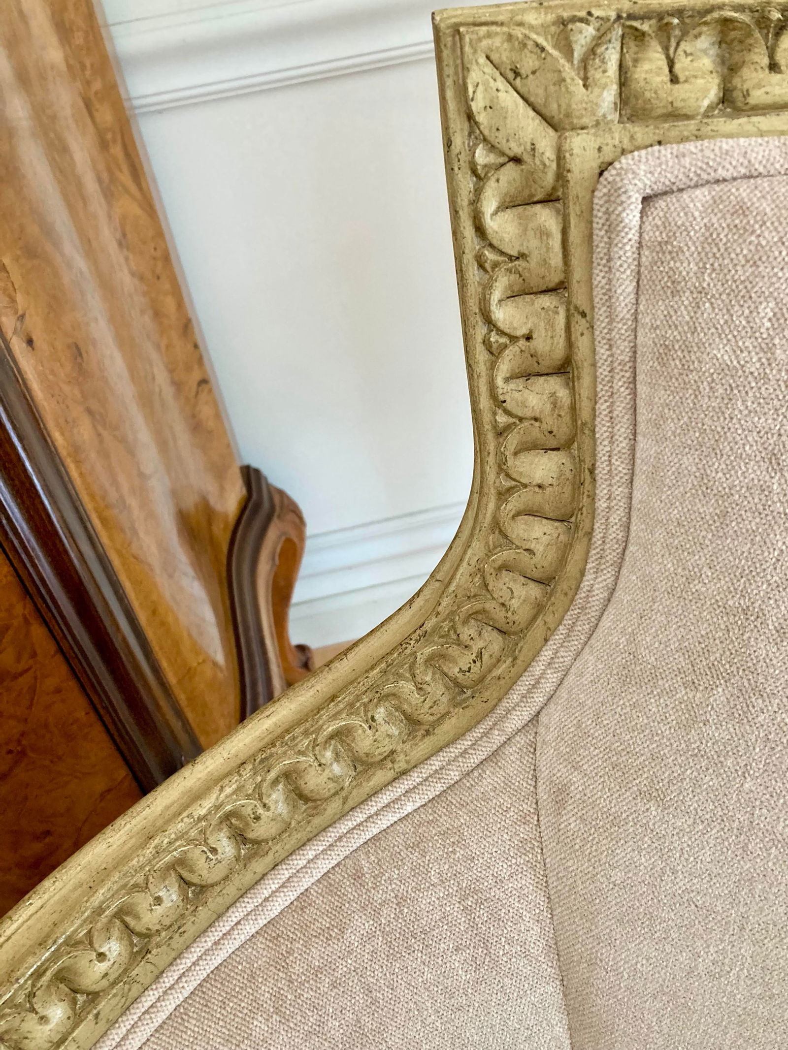 1980s Vintage Baker Furniture French Style Neoclassical Bergere Accent Chair - 9