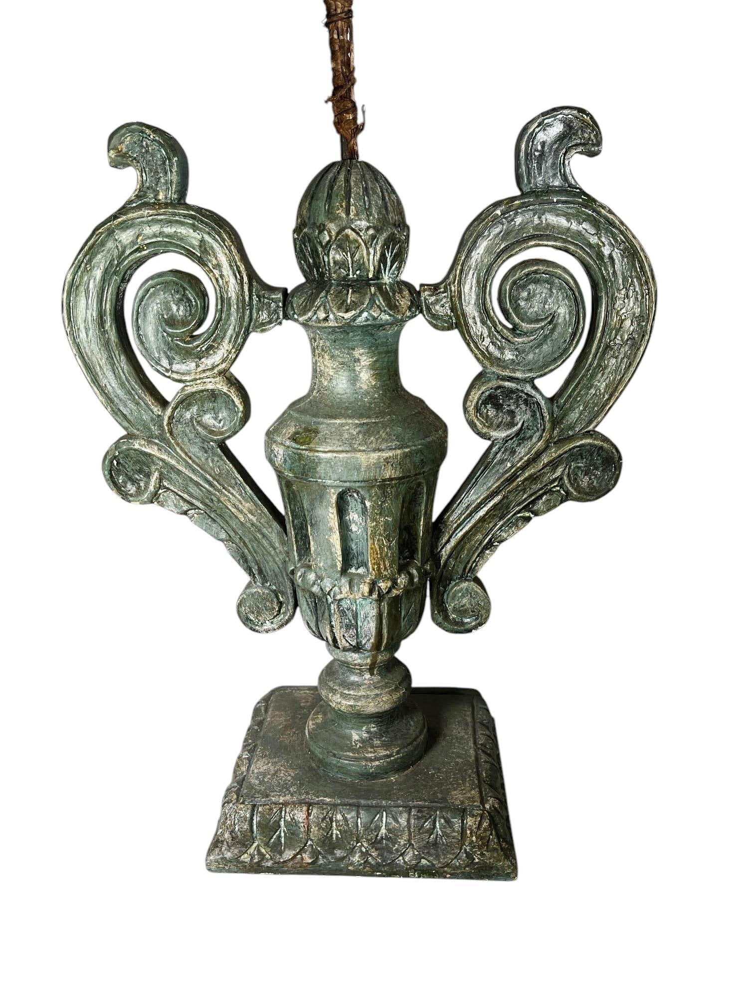 Mid 19th Century Italian Carved Wood Urns With Handles and Faceted Cut Crystal Flowers - Pair - 7