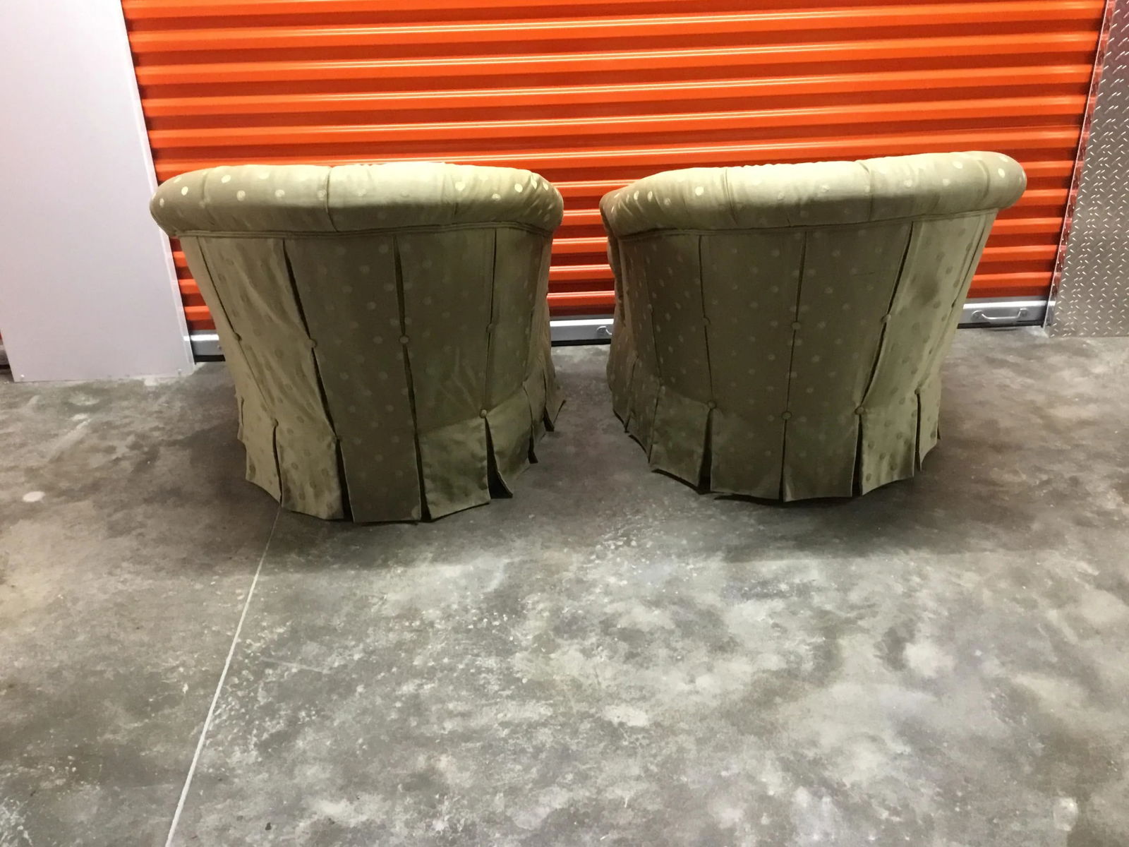 Vintage Ethan Allen Swivel Chairs - a Pair - 12