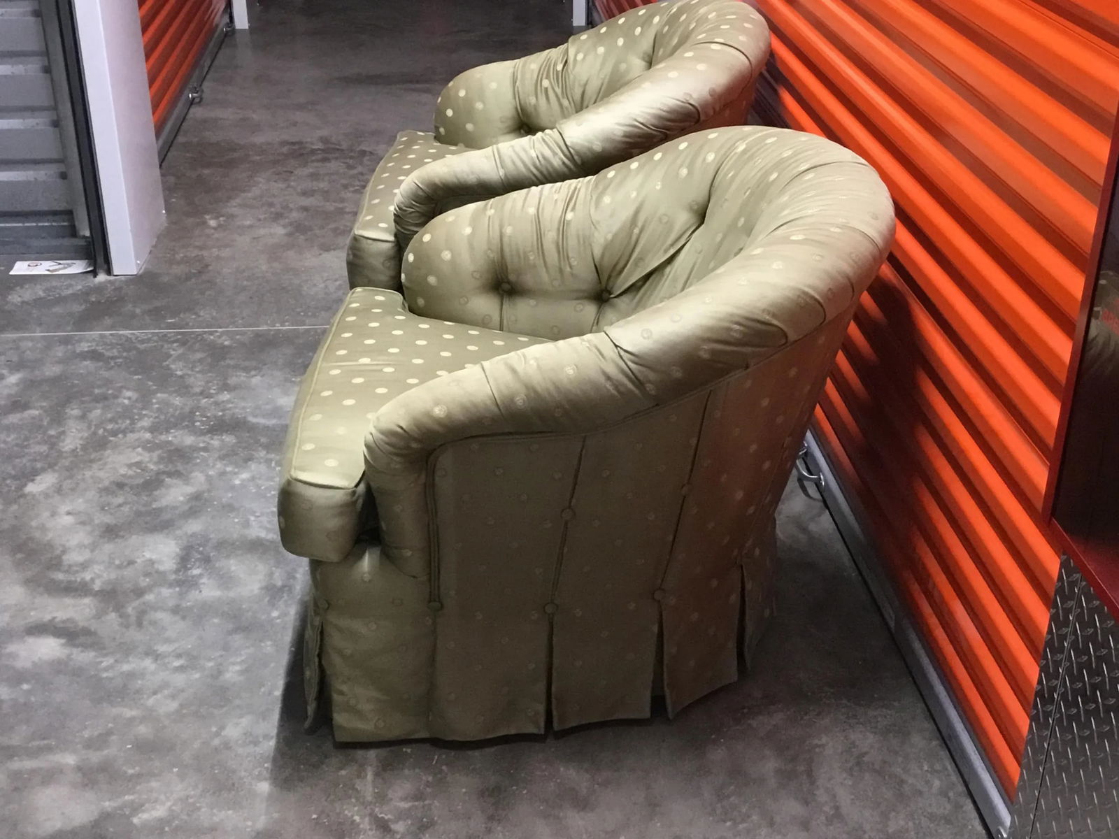 Vintage Ethan Allen Swivel Chairs - a Pair - 4