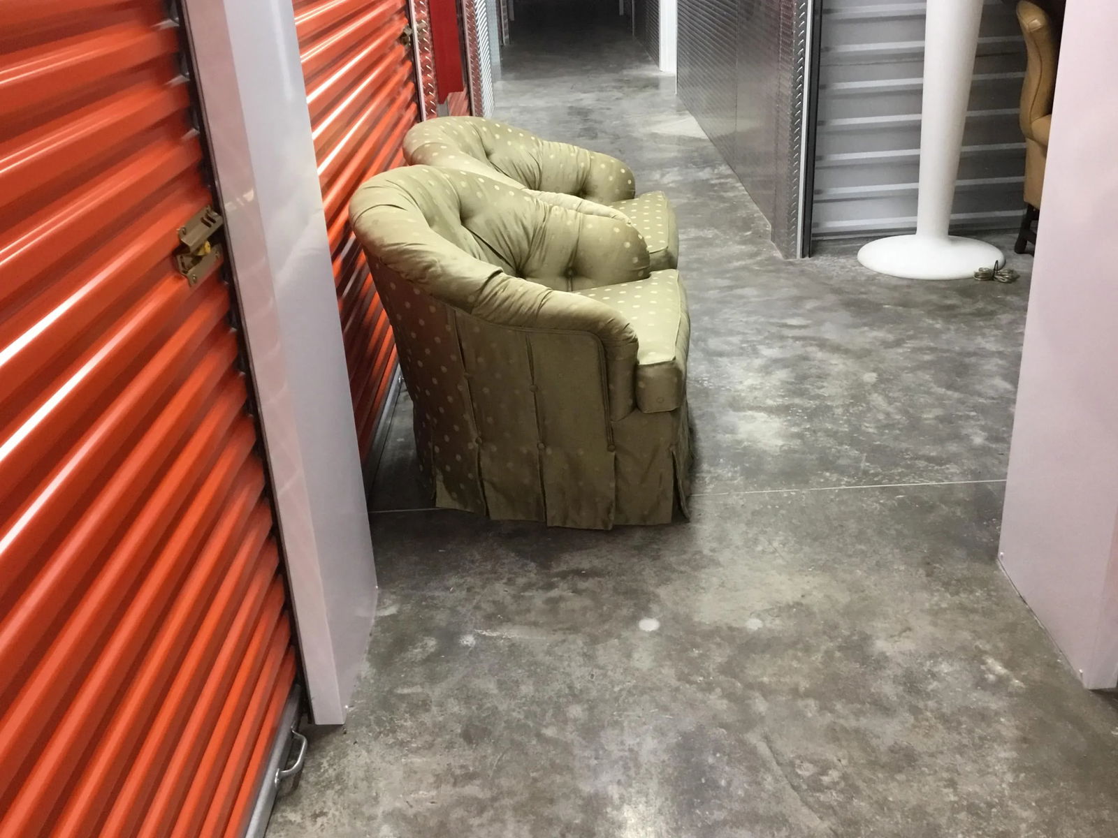 Vintage Ethan Allen Swivel Chairs - a Pair - 6