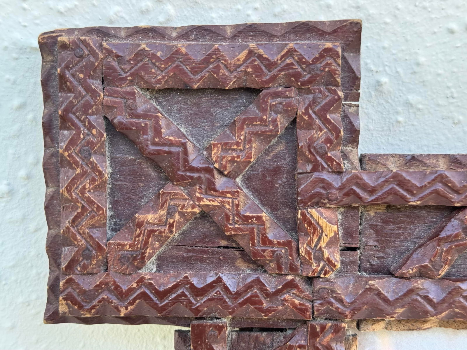 Antique Tramp Art Wood Frame With Modern Erica Everage Art -Abstracted Figurative Drawing - 6