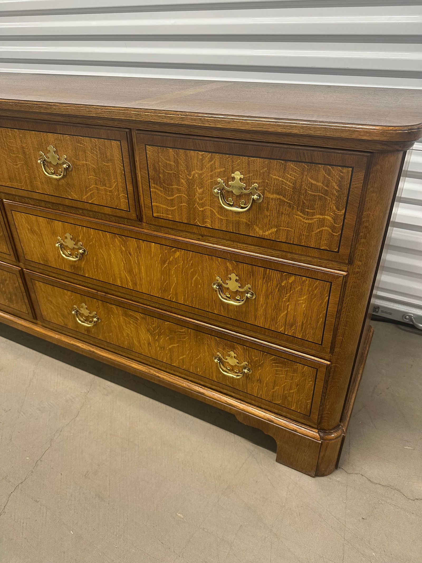 1980s Baker Furniture Georgian Oak Dresser - 12