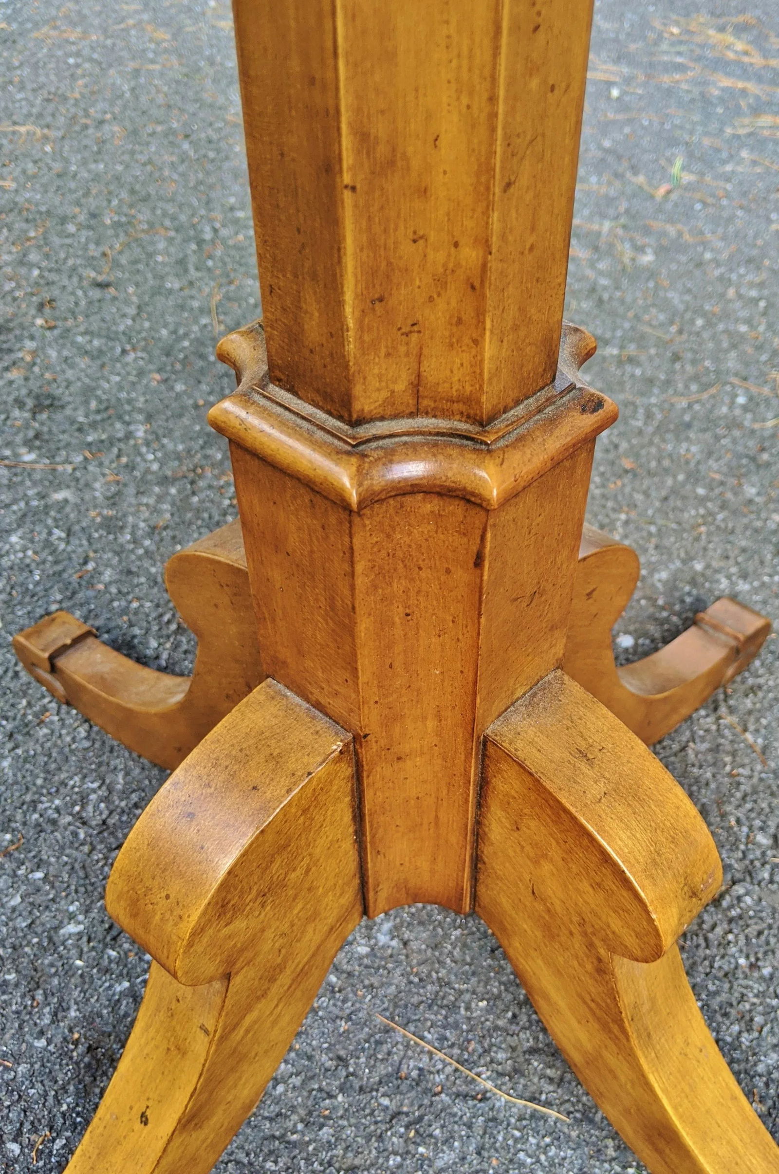 Vintage English Style Satin Wood Bronze Gallery Tilt-Top Table by Baker Furniture - 9