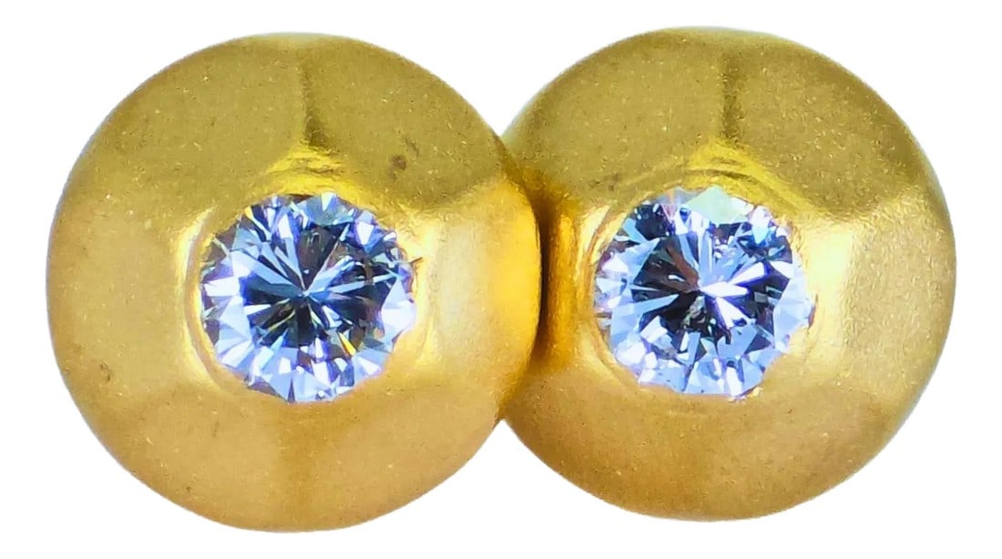 Late 20th Century 18k (750) Yellow Gold - Natural Round VVS-vs Diamond: Womens Earrings, Set of 2: 18K Yellow Gold Natural Diamond Earring Metal Type: 18K (750) Yellow Gold Total Item Weight: 2.9 Grams 1: Natural Diamond Weight: 0.60 Ct. Diamond Clarity Grade: VVS-VS Diamond Color Grade: F-G Diamon