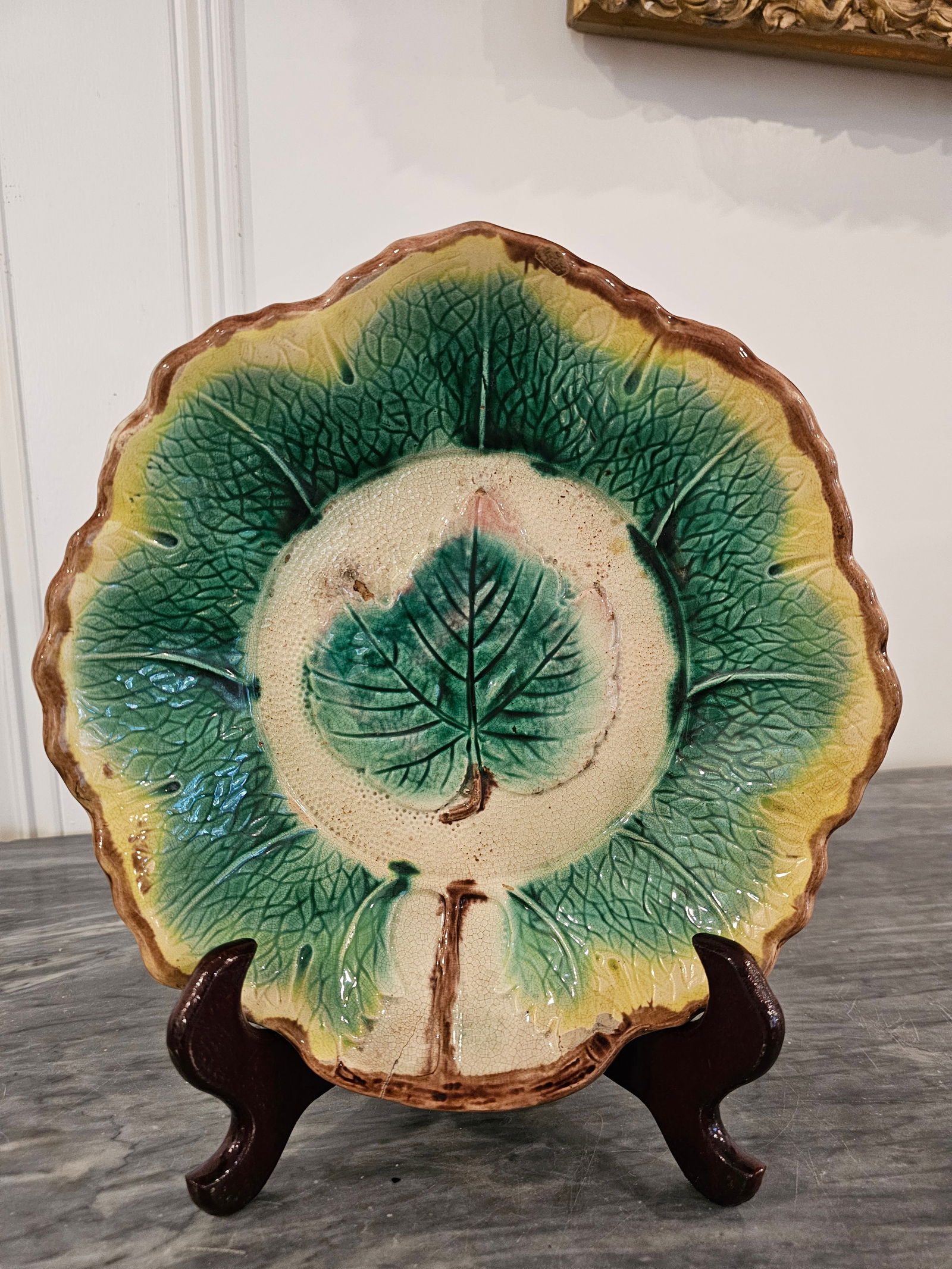 19th Century Majolica Grape Leaf Bowl - 5