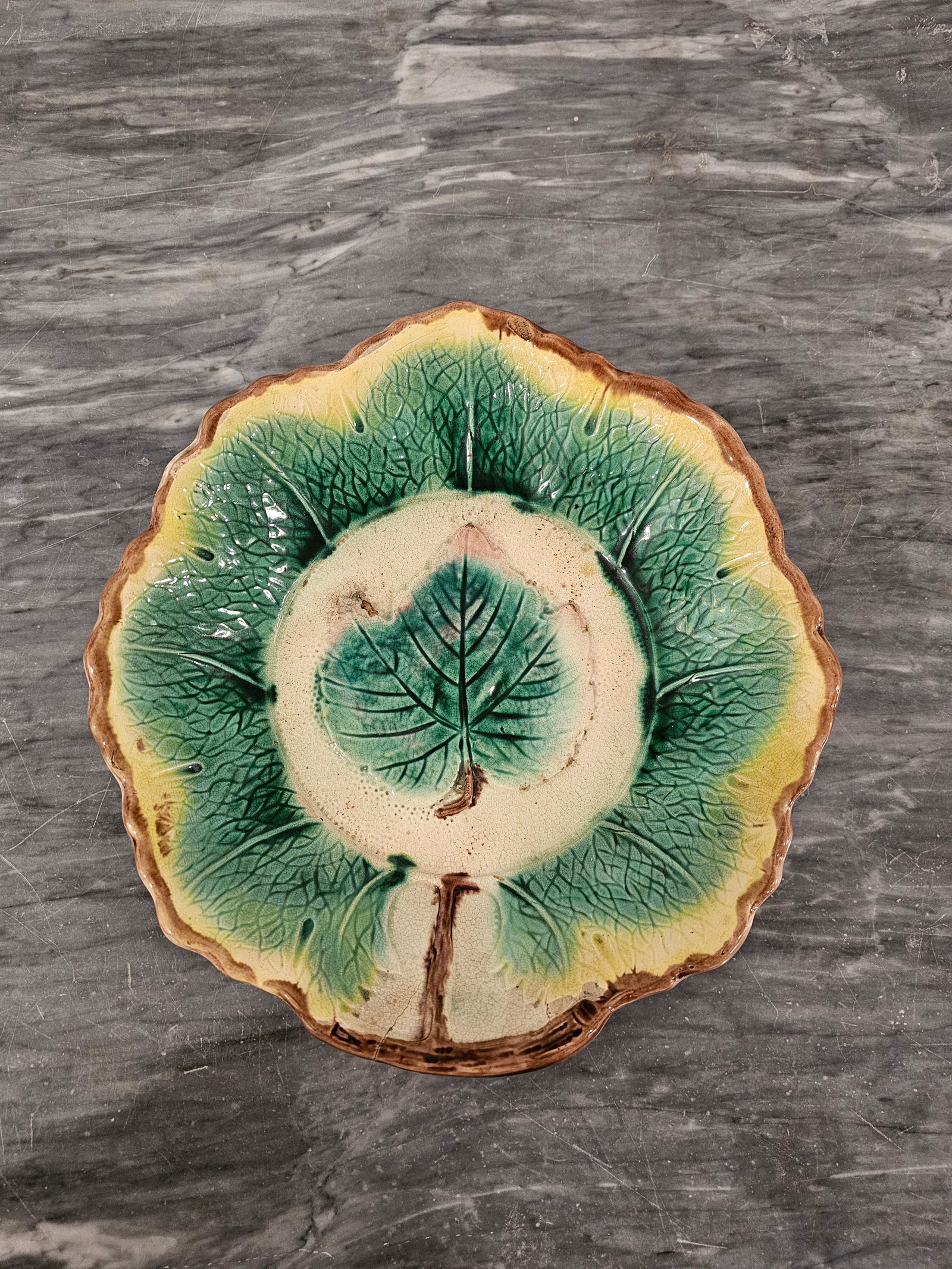19th Century Majolica Grape Leaf Bowl - 8