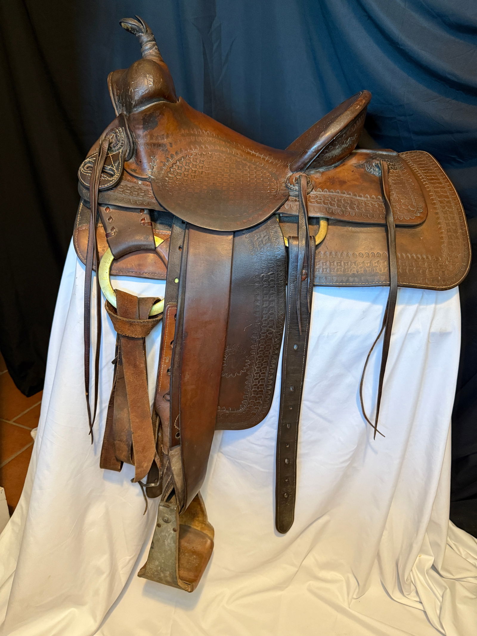 Vintage American Western Saddle h.h. Heiser 1920s - 2