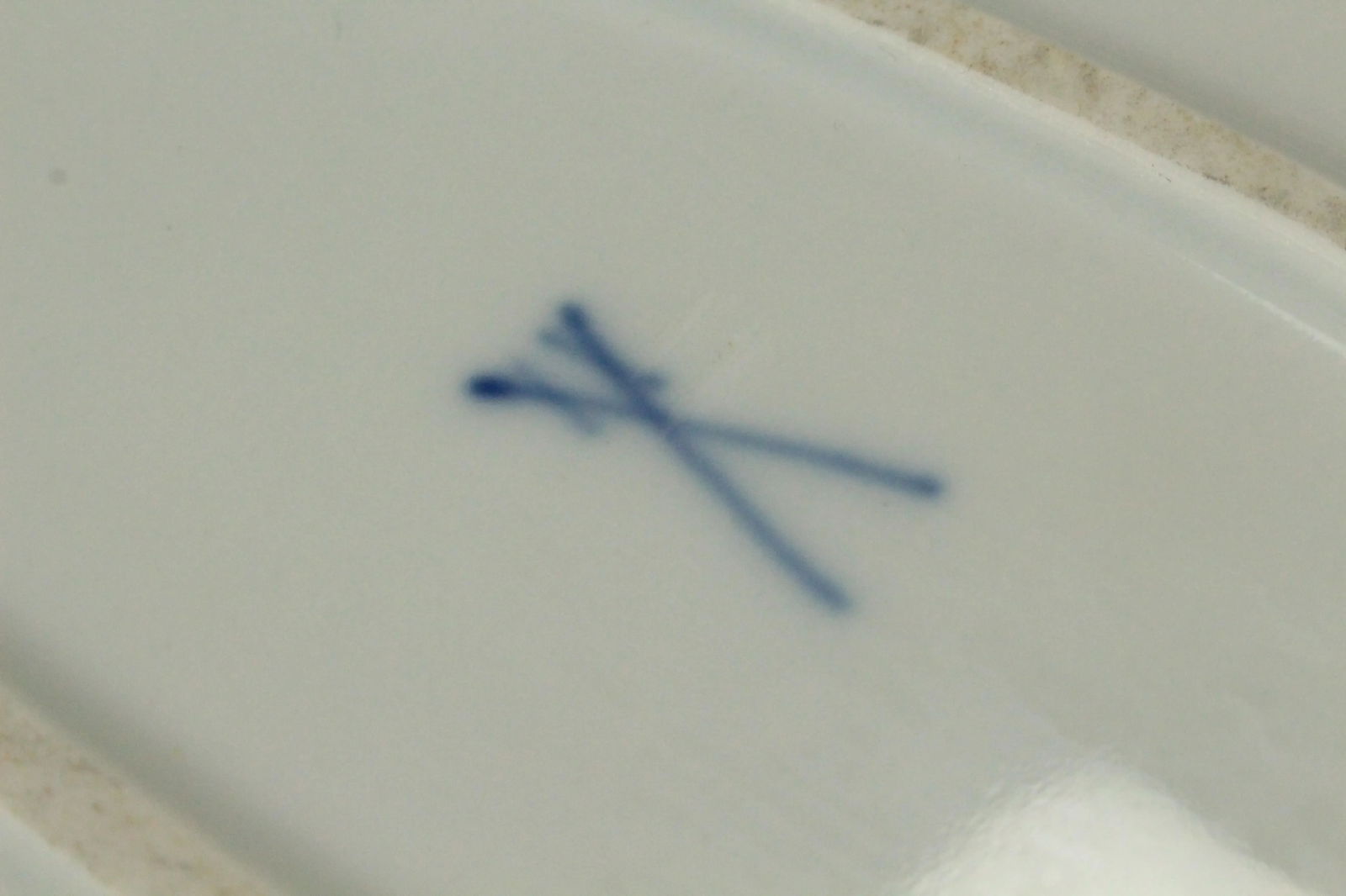 1800's Meissen Porcelain "Deutches Blumen" Scattered Flowers Oval Platter - 10