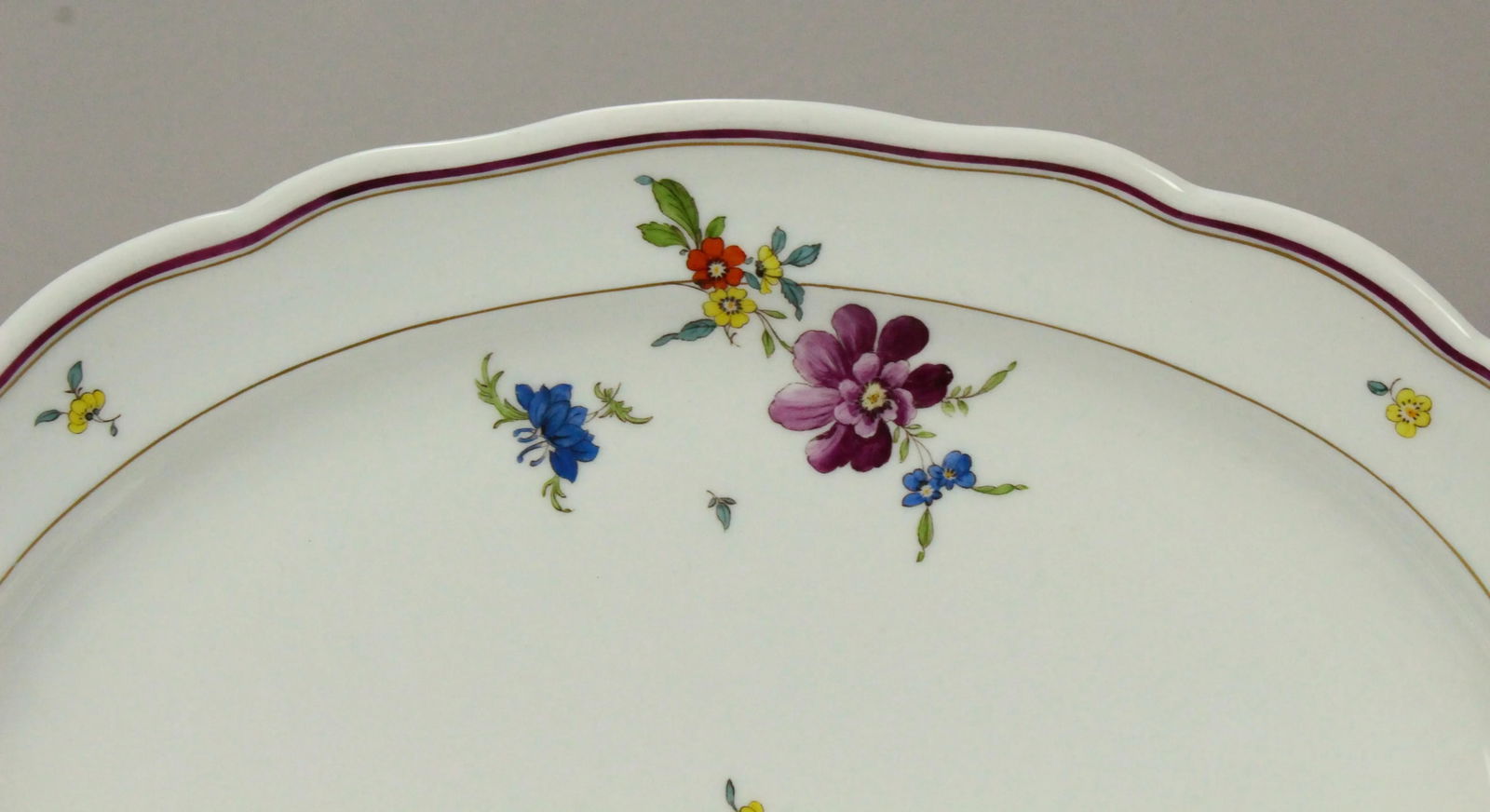 1800's Meissen Porcelain "Deutches Blumen" Scattered Flowers Oval Platter - 4