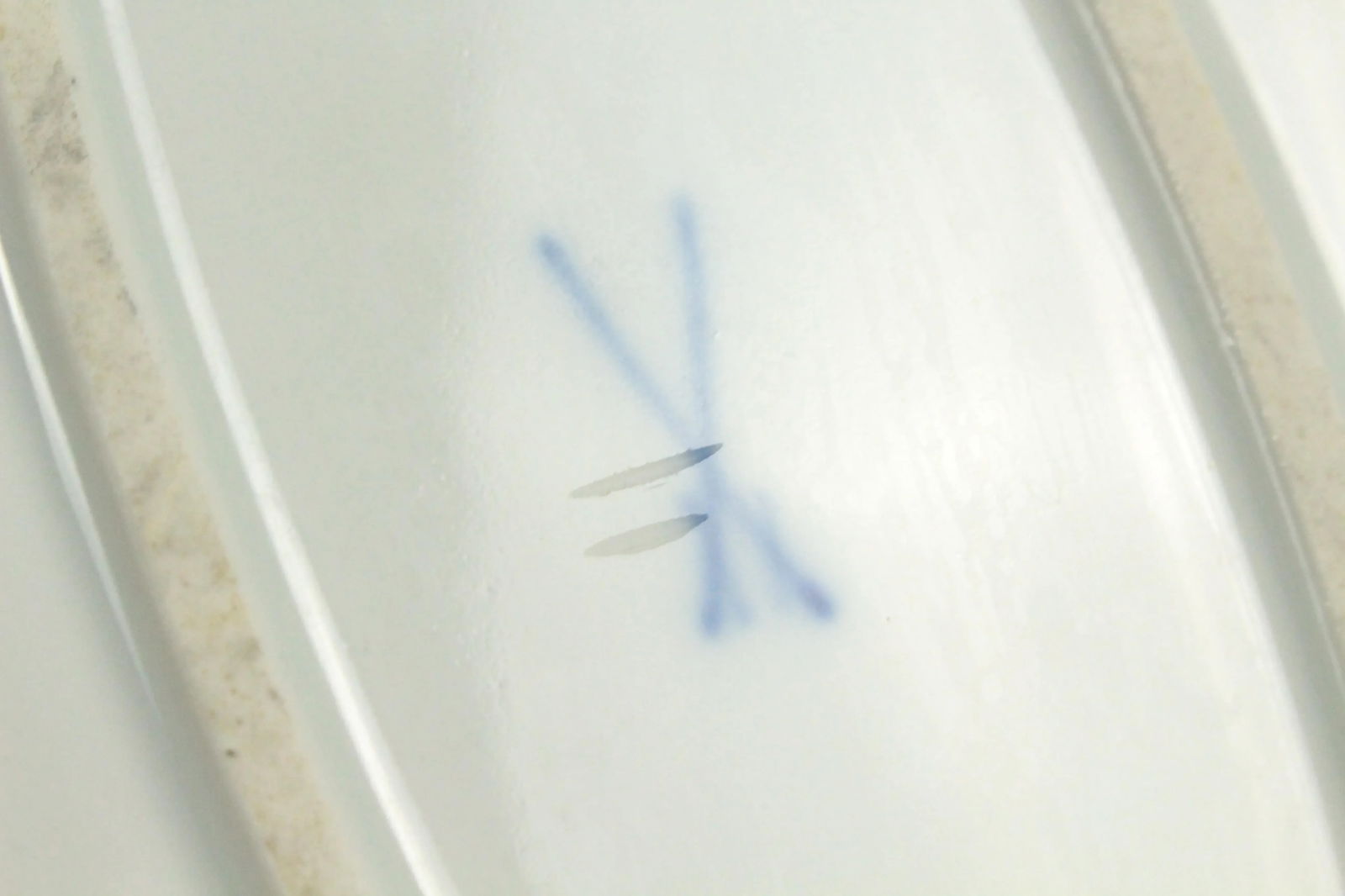 1800's Meissen Porcelain "Deutches Blumen" Scattered Flowers Oval Platter - 9