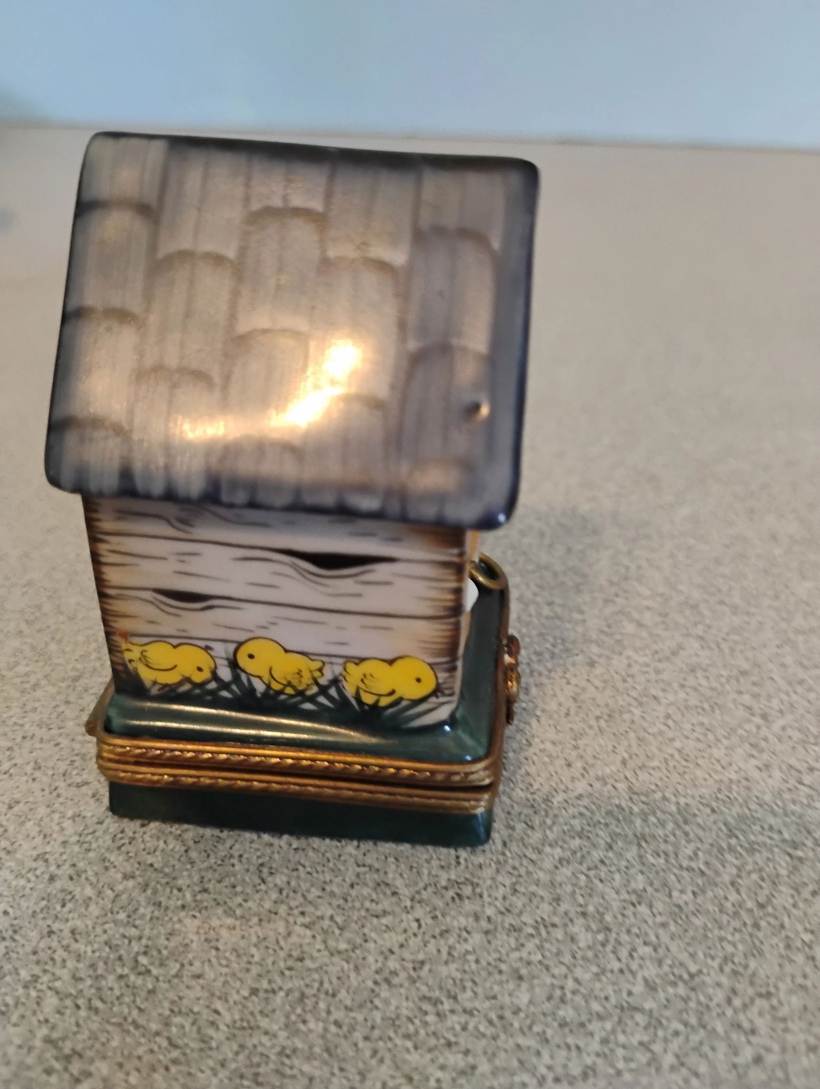 1980s Rochard Pient Main Limoges France Trinket Box, Dog in Dog House - 3