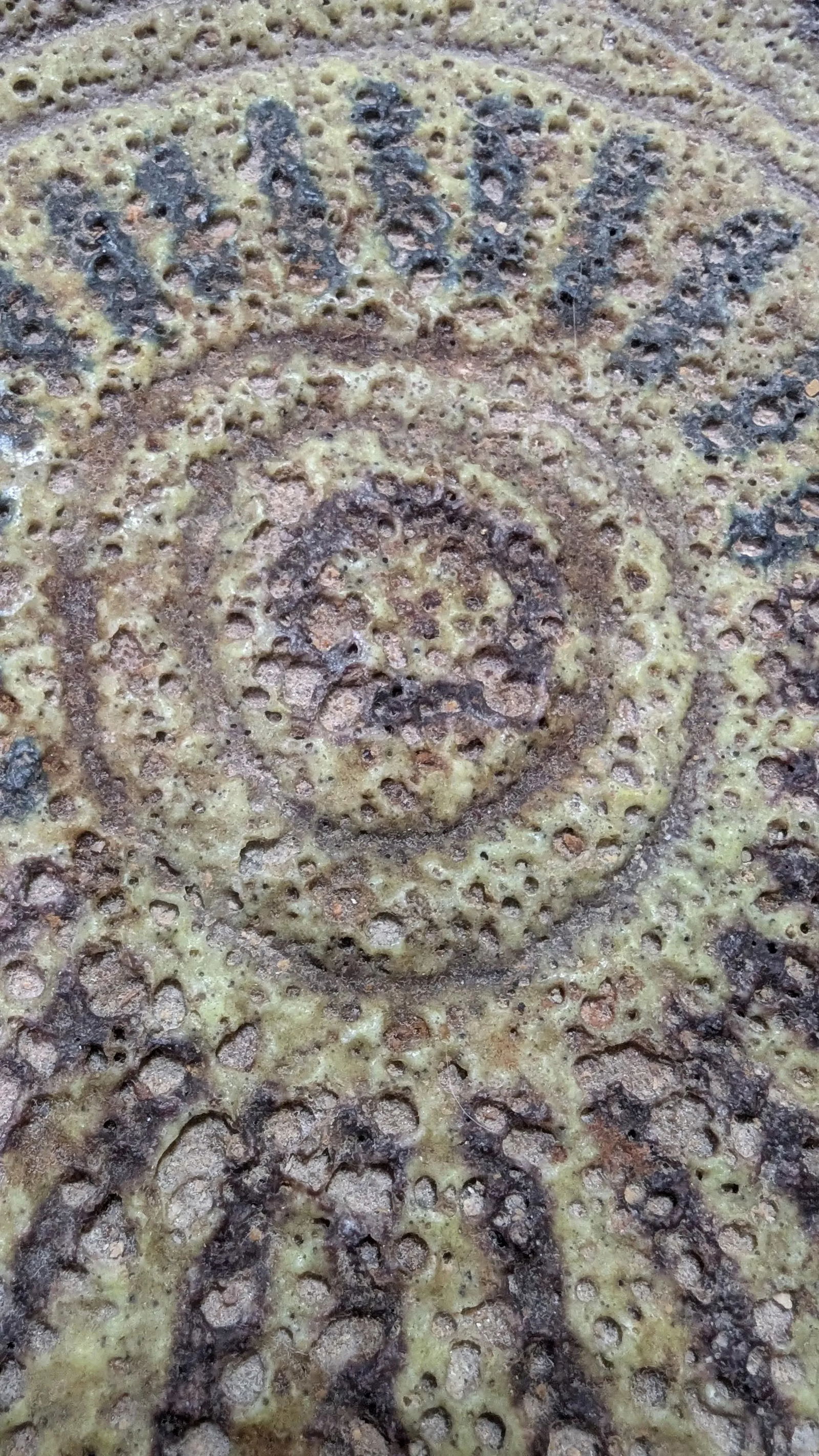 1960s "“ Alvino Bagni Ceramic Ashtray With Sunburst Design - 4