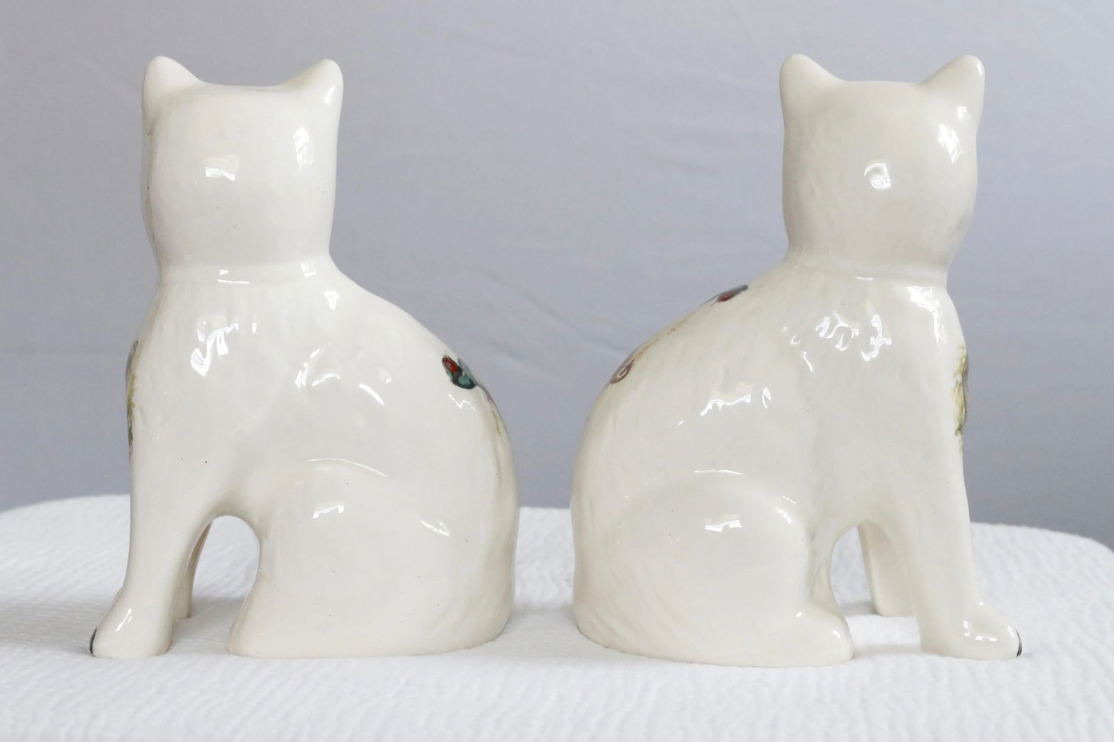 Pair of Staffordshire English Porcelain Cats With Painted Pheasants - 2