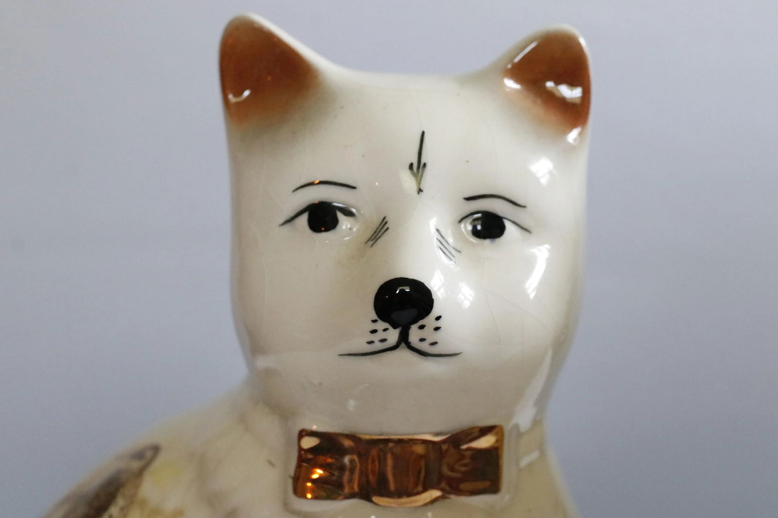 Pair of Staffordshire English Porcelain Cats With Painted Pheasants - 4