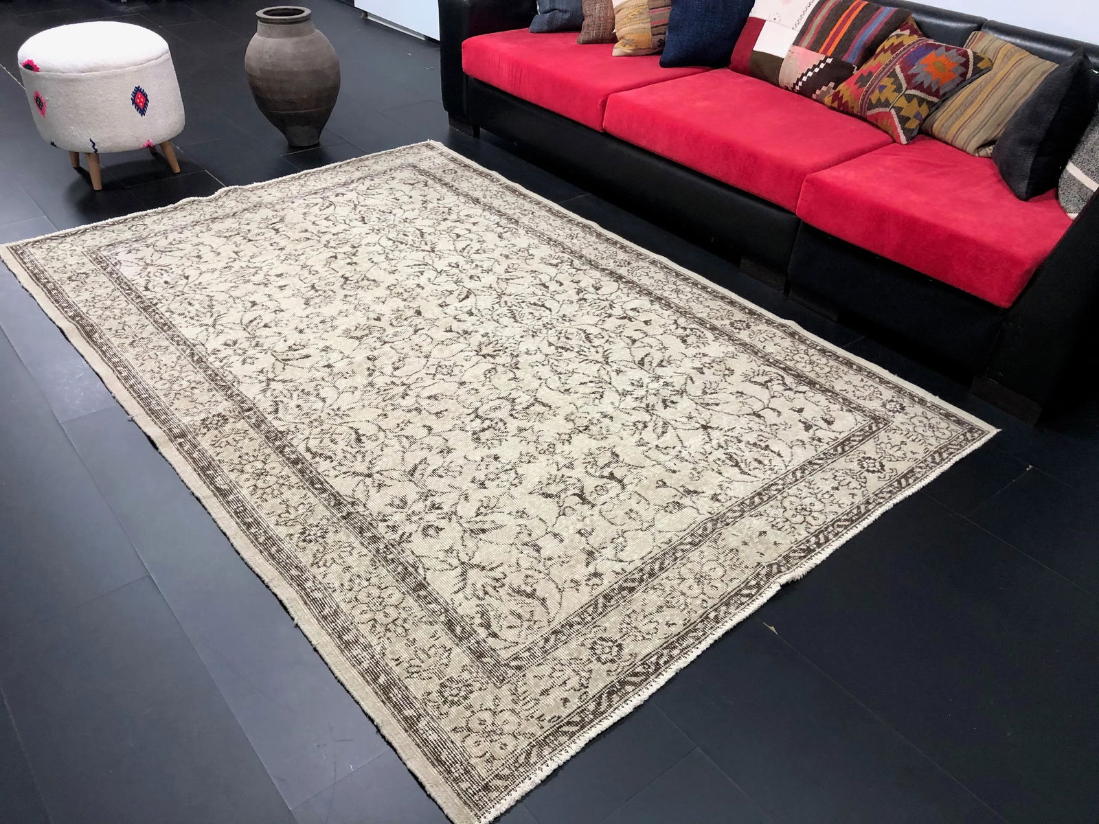 Vintage Faded Floral Design Turkish Anatolian Rug - 4