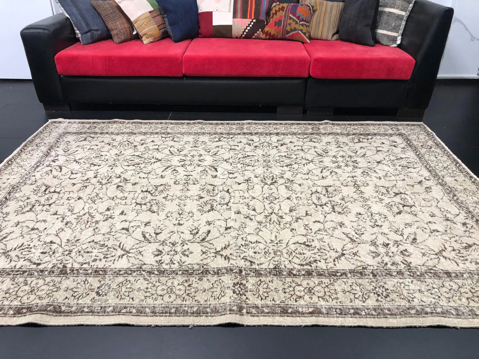 Vintage Faded Floral Design Turkish Anatolian Rug - 6