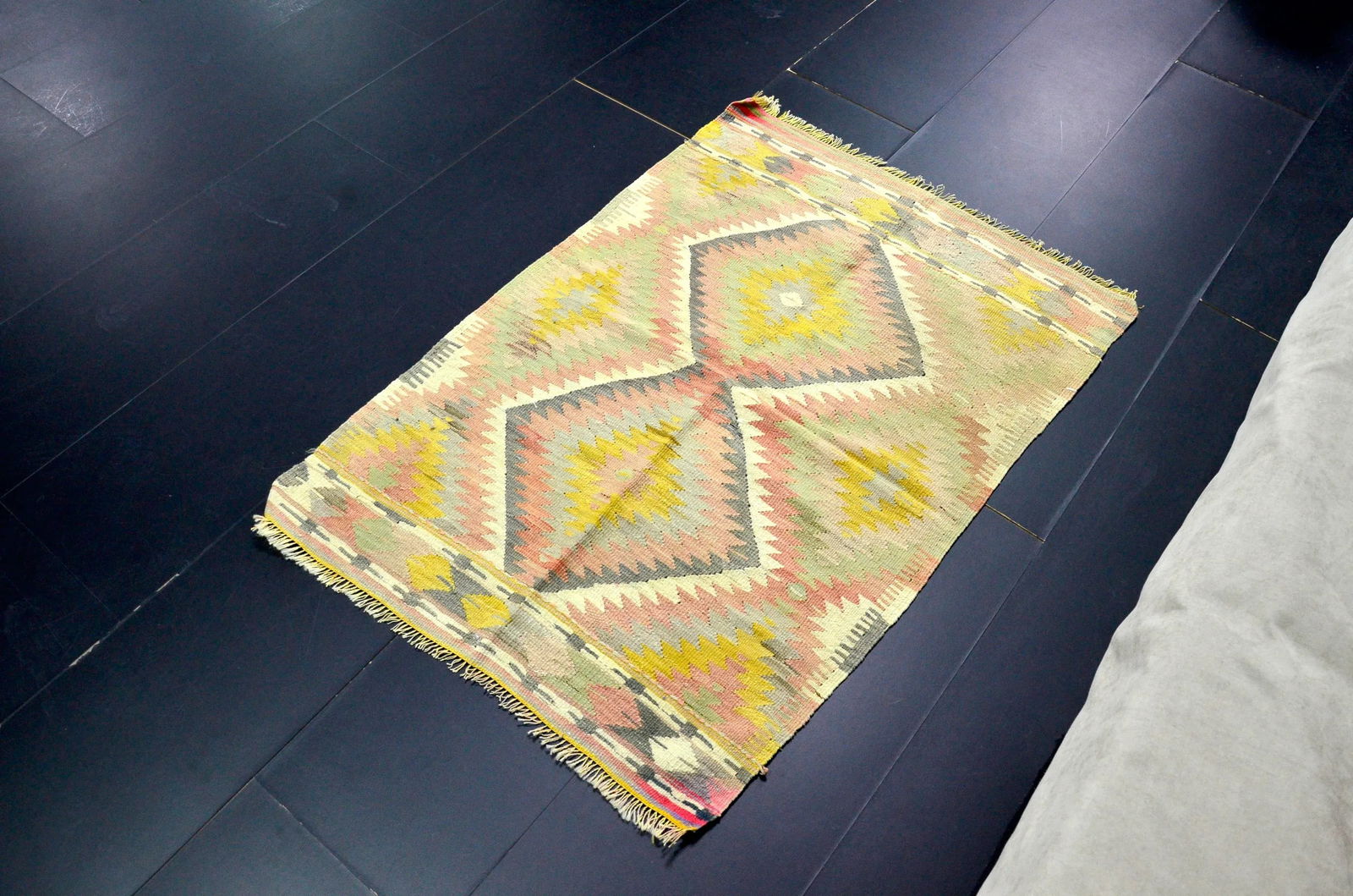 Vintage Geometric Design Turkish Handmade Kilim Rug - 2