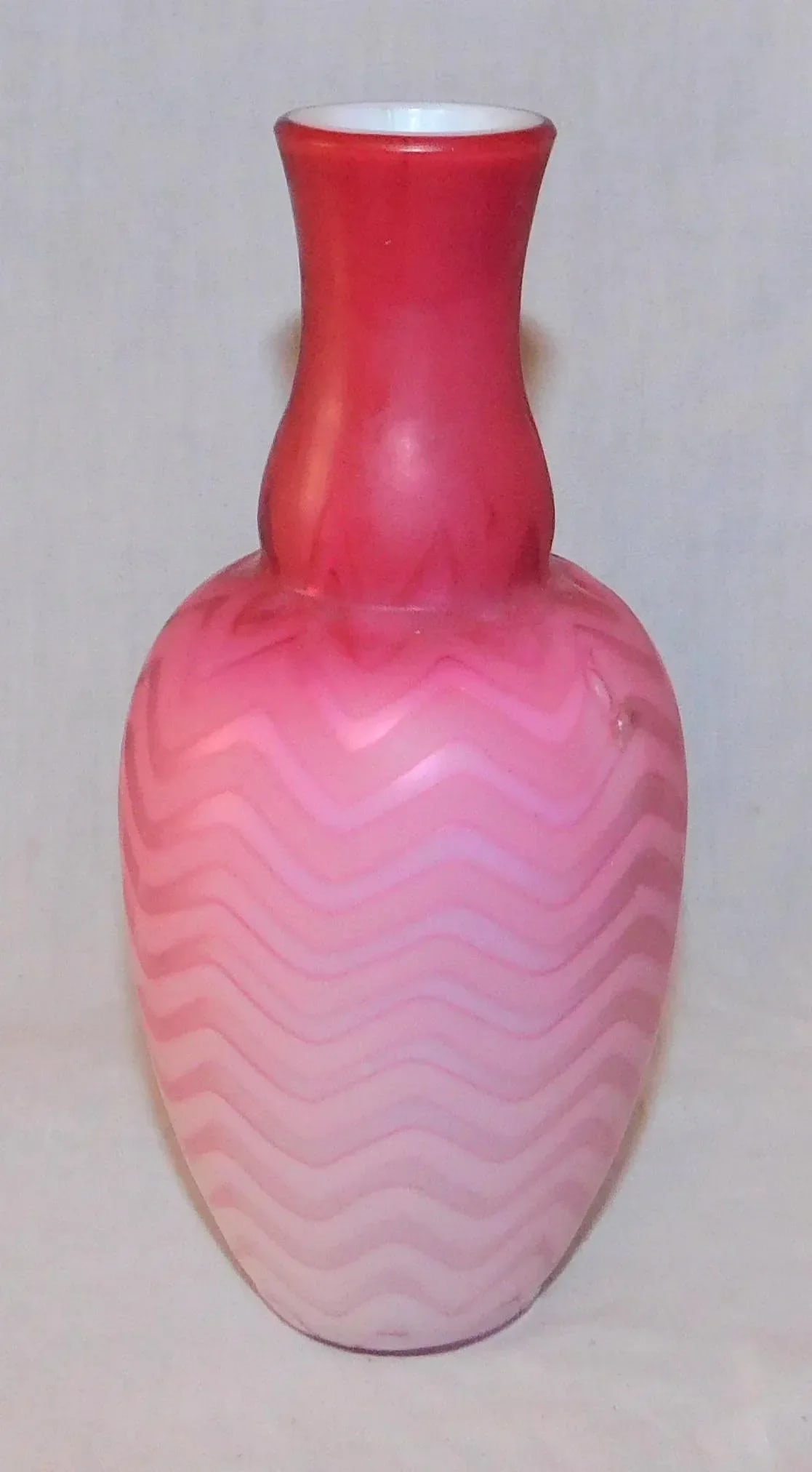 Late 19th Century Victorian Cased Glass Vase - 6