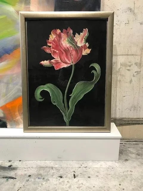 "Tulip" Contemporary Original Botanical Pastel Drawing by Marianne Stikas - 5
