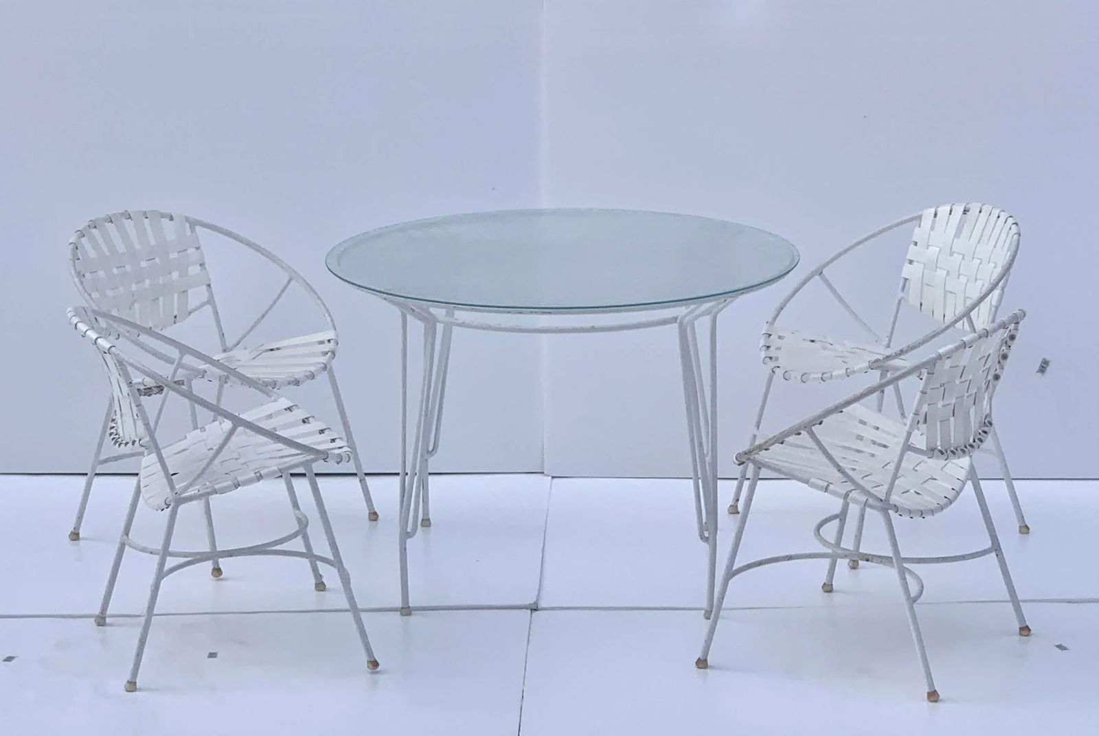 1960s Mid-Century Modern Wrought Iron Patio Set - 2