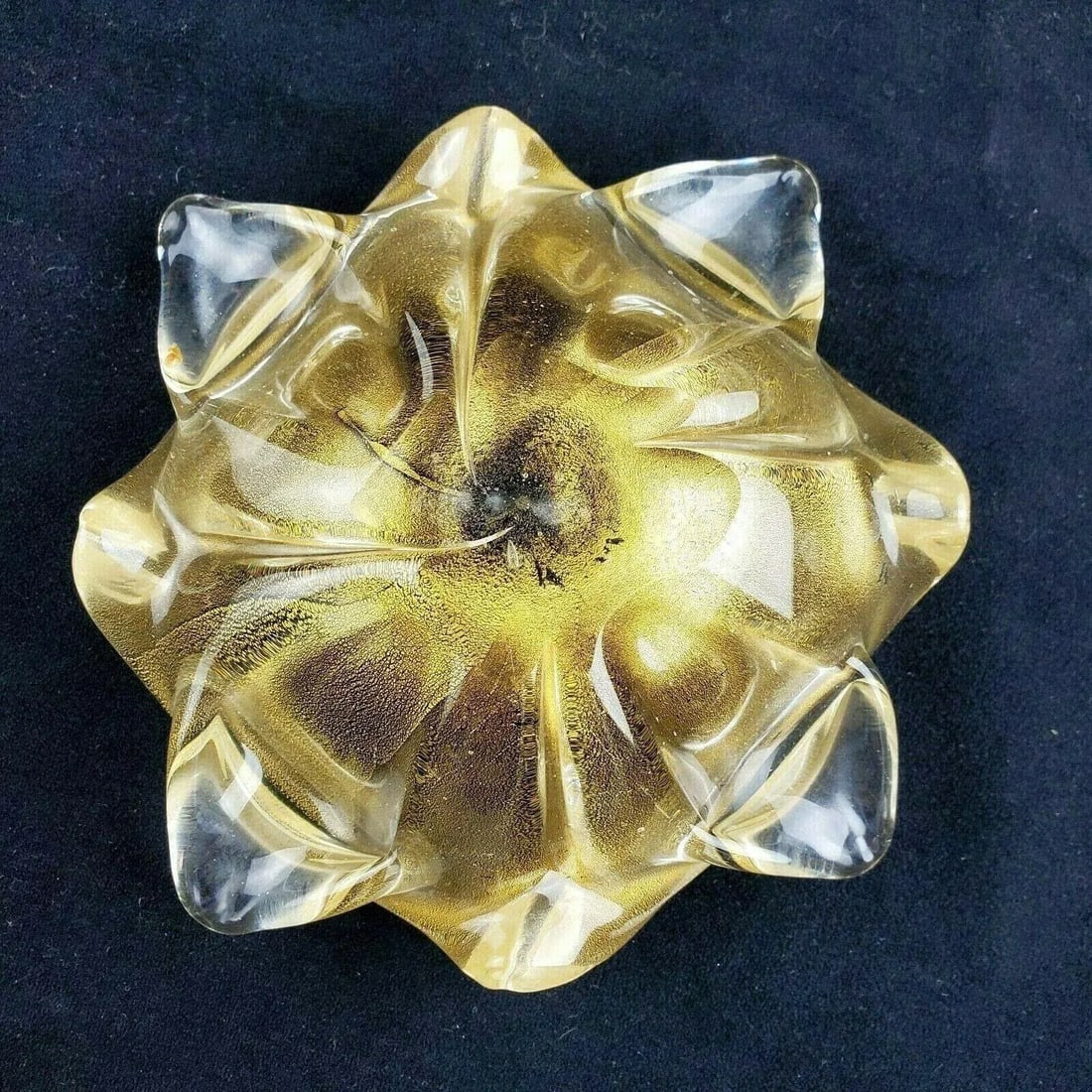 Mid-Century Murano Glass Biomorphic Ashtray in Gold Aventurine - 2