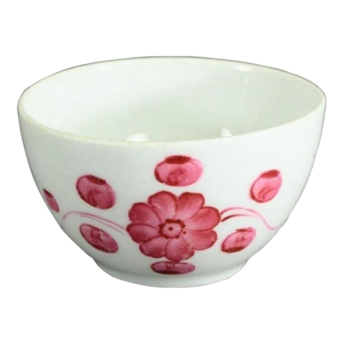 18th Century Pearlware Mulberry Flowers Tea Cup: A fine and unusual 18th century tea cup / bowl Pearlware pottery decorated with hand painted floral motifs in mulberry enamel Thin walled, very fine English earthenware made as a substitution of the m