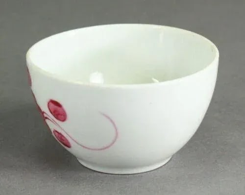 18th Century Pearlware Mulberry Flowers Tea Cup - 2