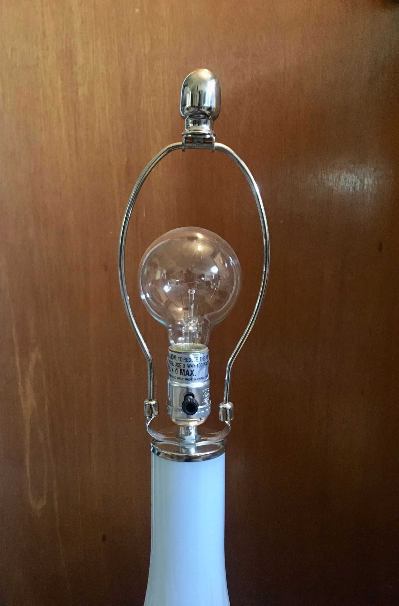 Late 20th Century White & Silver Glass Table Lamp - 3