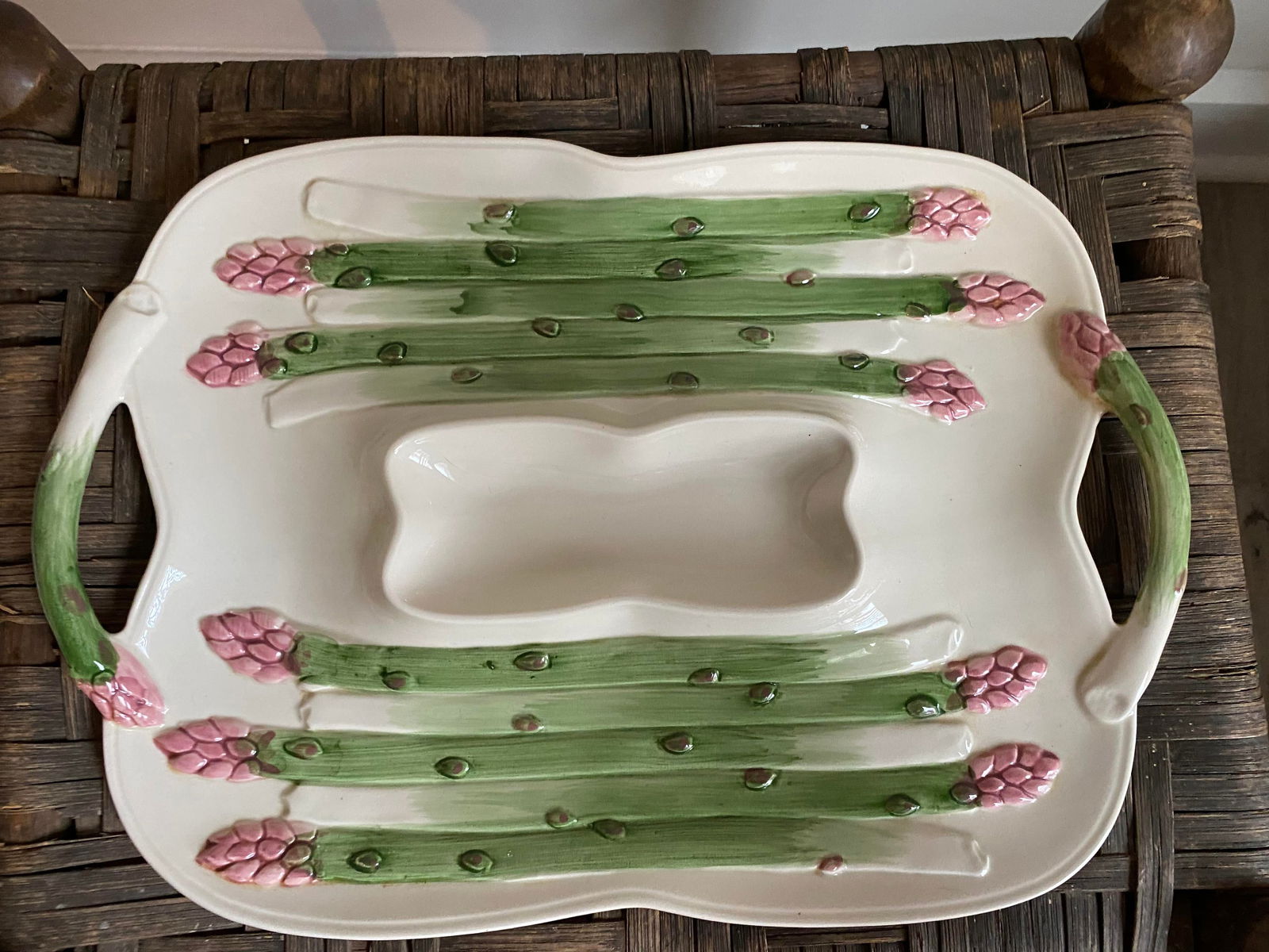 Vintage Fitz and Floyd Majolica Asparagus Tray With Dip Centerpiece - 2