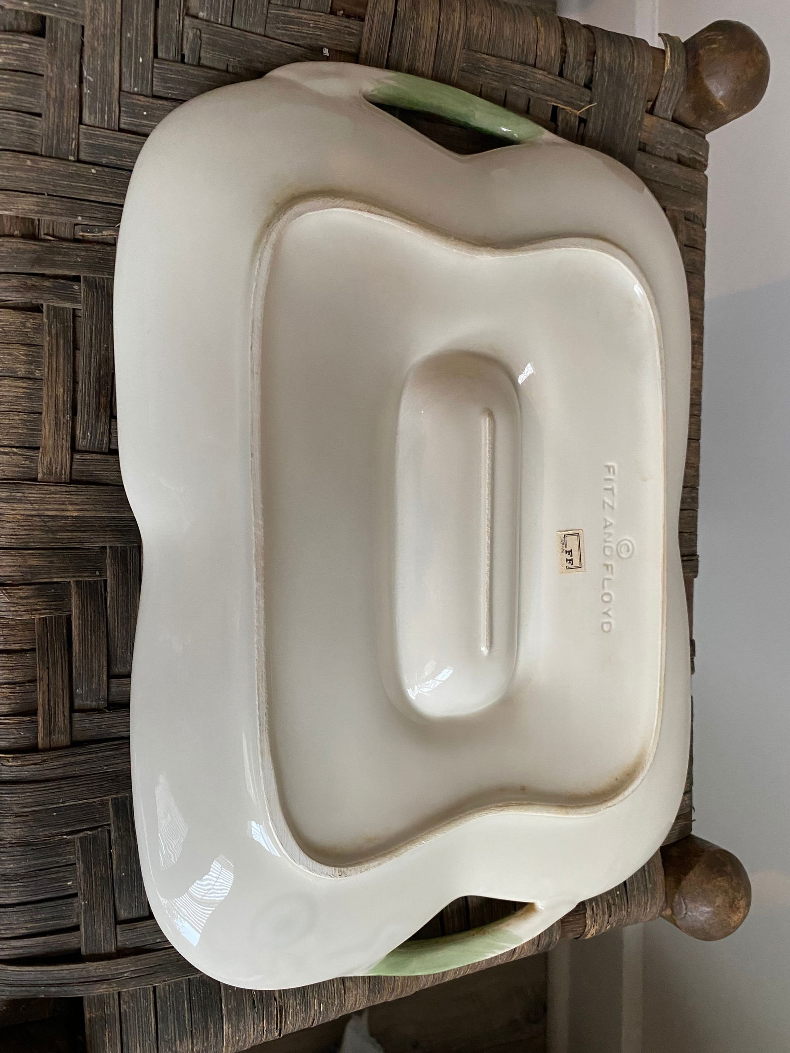 Vintage Fitz and Floyd Majolica Asparagus Tray With Dip Centerpiece - 4