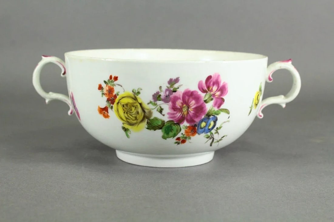 Circa 1756 Vienna Porcelain Ecuelle Bowl & Cover W. Strawberry Knob - 3