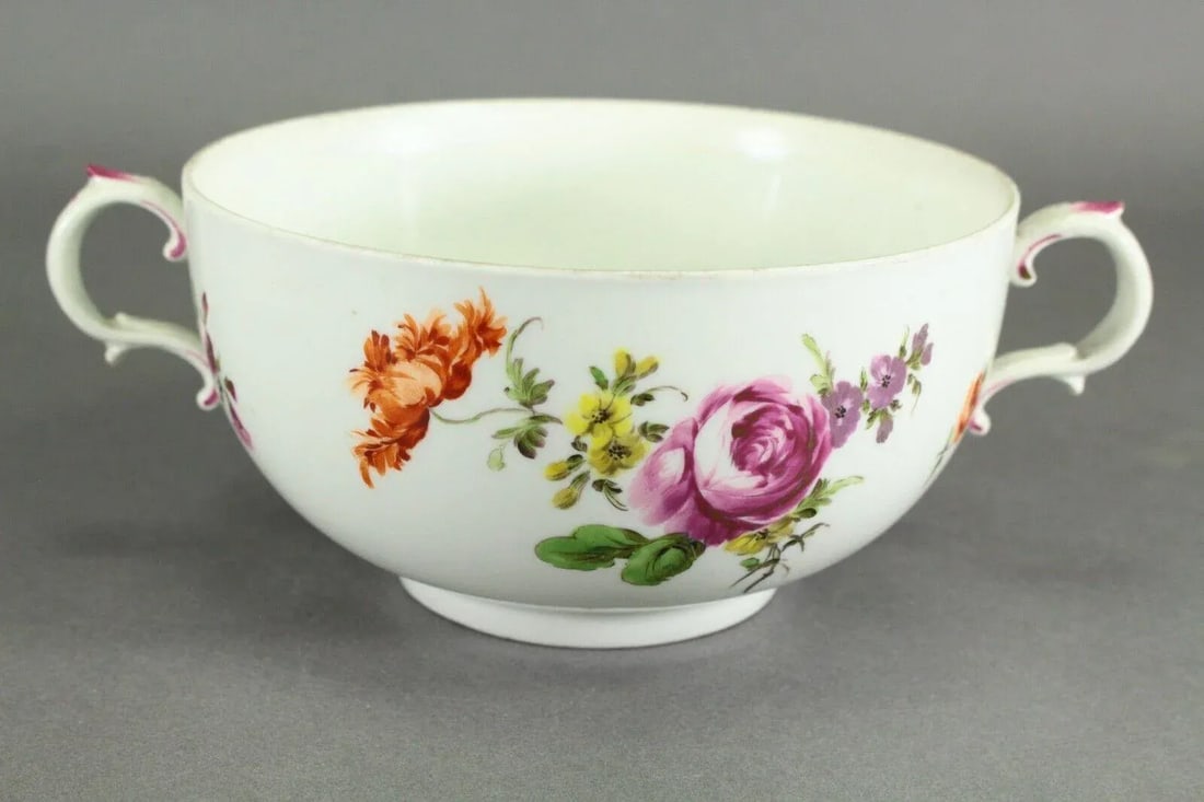 Circa 1756 Vienna Porcelain Ecuelle Bowl & Cover W. Strawberry Knob - 4