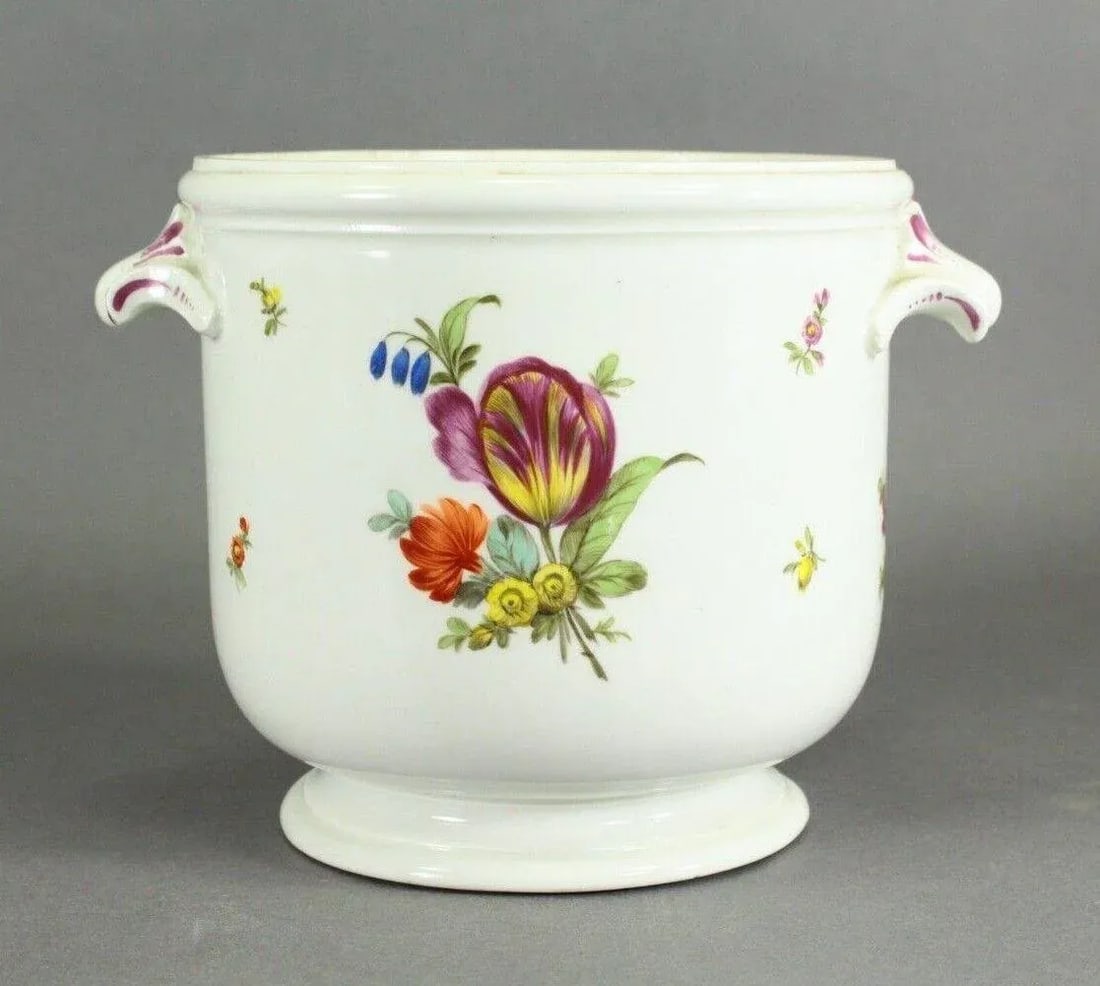Authentic 1749-1770 Vienna Porcelain Cachepot With Floral Sprays, Beehive Mark - 13