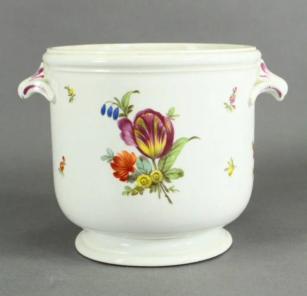 Authentic 1749-1770 Vienna Porcelain Cachepot With Floral Sprays, Beehive Mark - 2