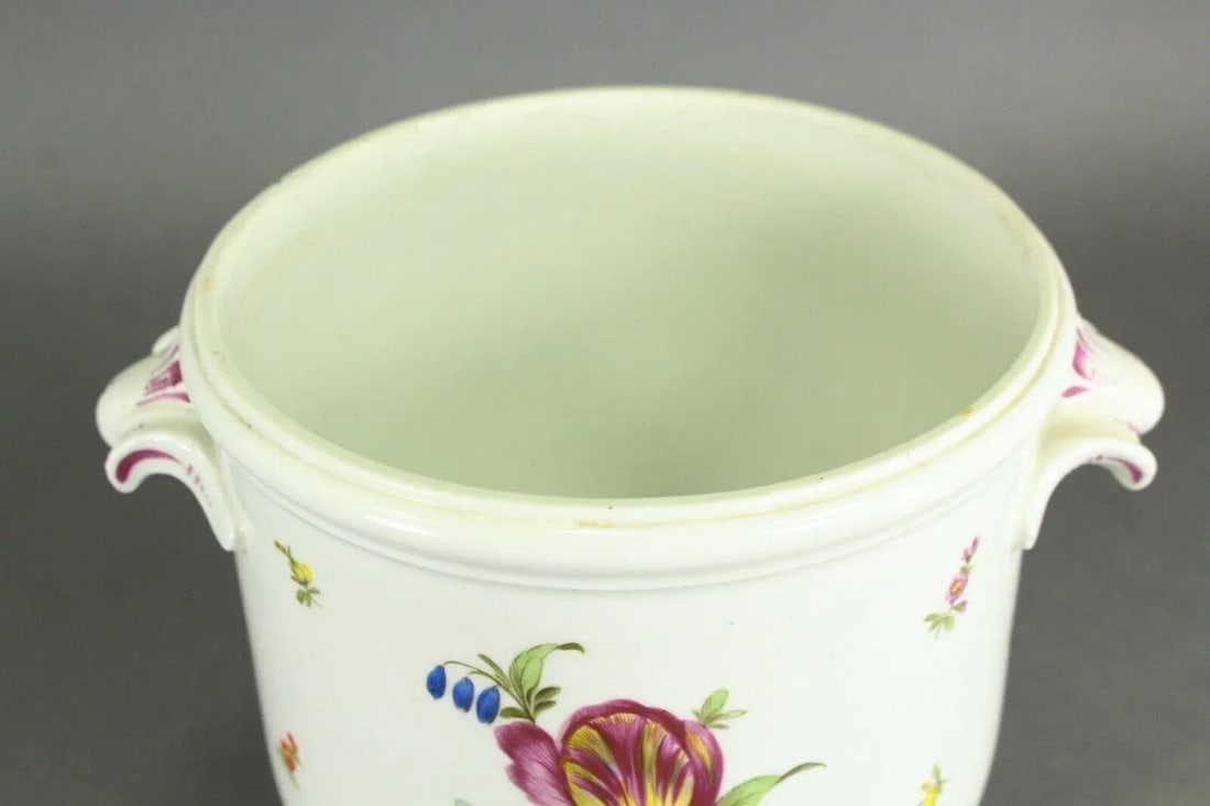 Authentic 1749-1770 Vienna Porcelain Cachepot With Floral Sprays, Beehive Mark - 5