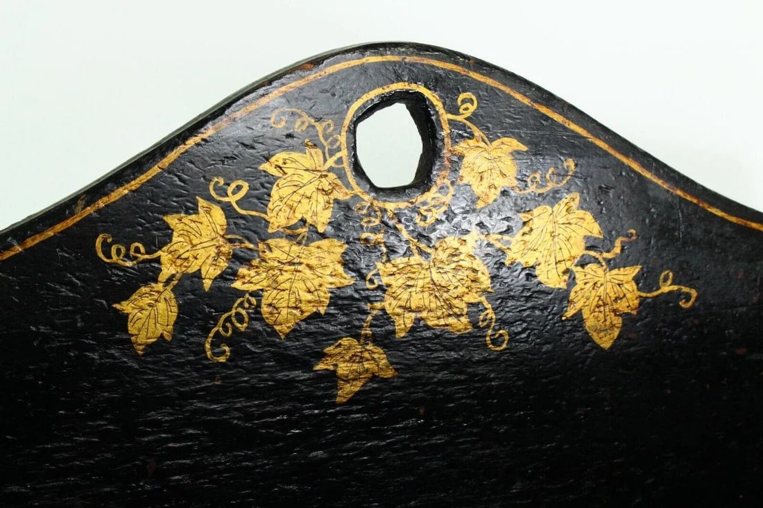 Early 19th Century Wooden Wall Pocket Black W. Painted Golden Ivy Wreaths New England - 5