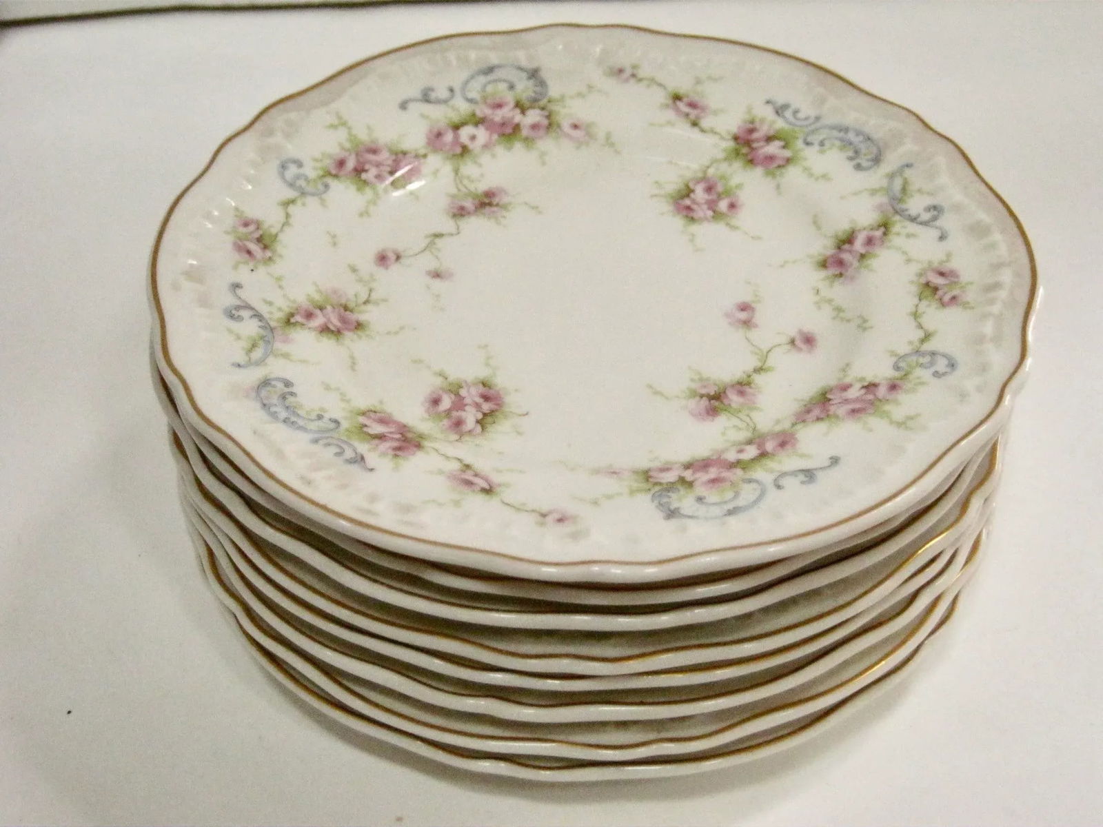 Early 20th Century Floral Haviland Dessert Plates, Set of 8 - 2