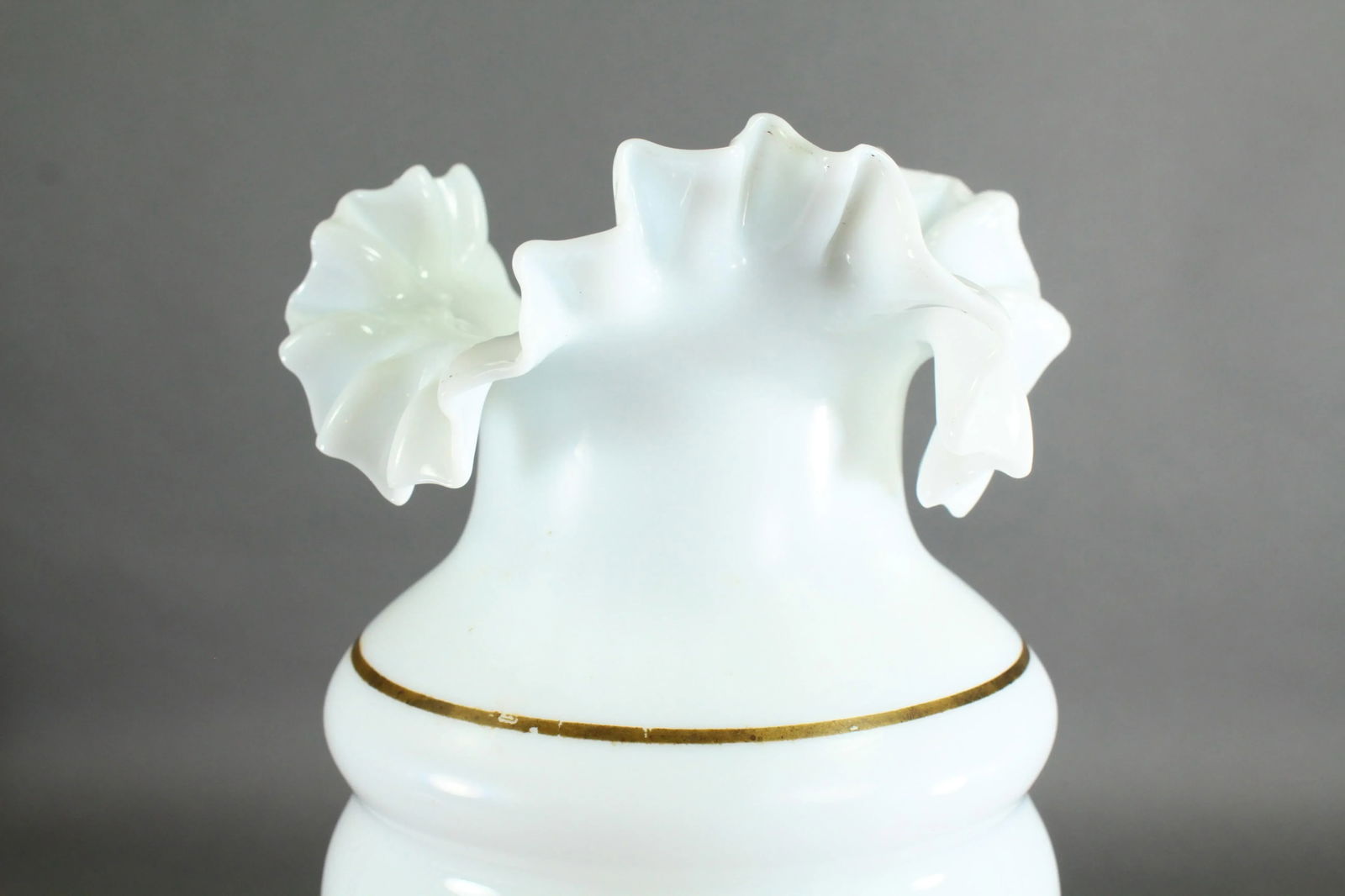 Victorian 19th/20th Century Bristol Glass Vase Opaque White With Ruffled Top - 5