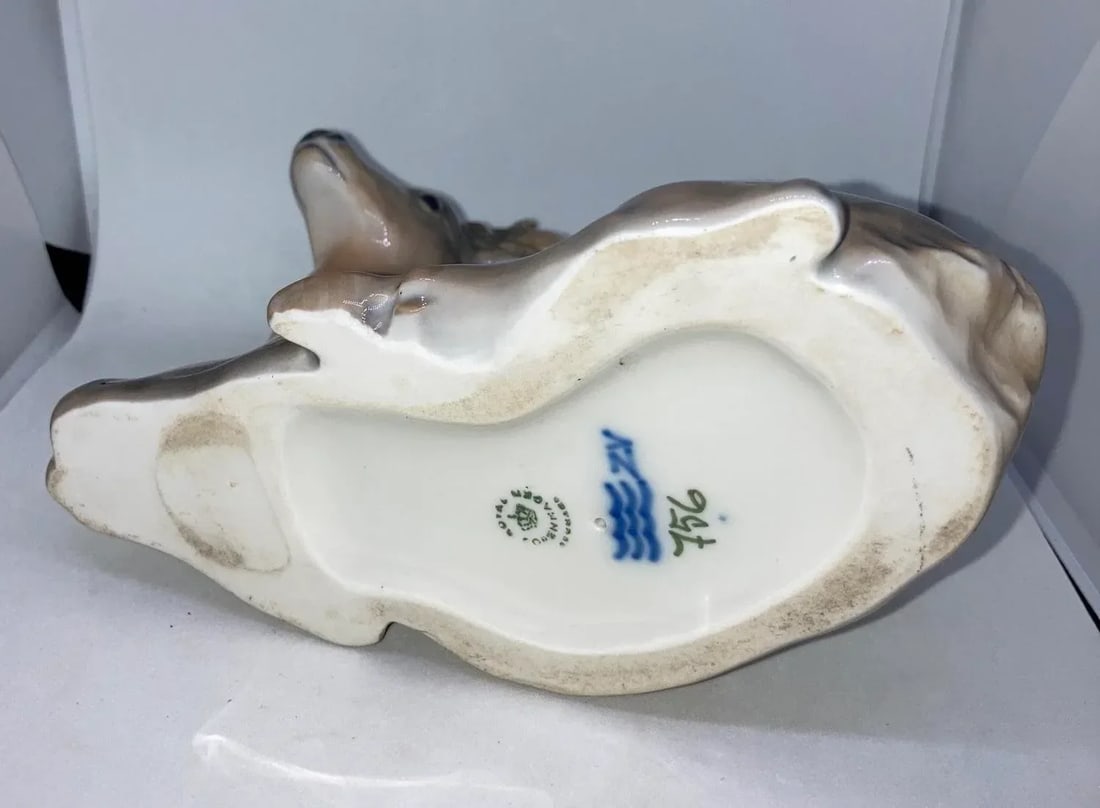 Vintage 1950s Royal Copenhagen Denmark 756 Resting Deer / Buck Porcelain Figurine - 7