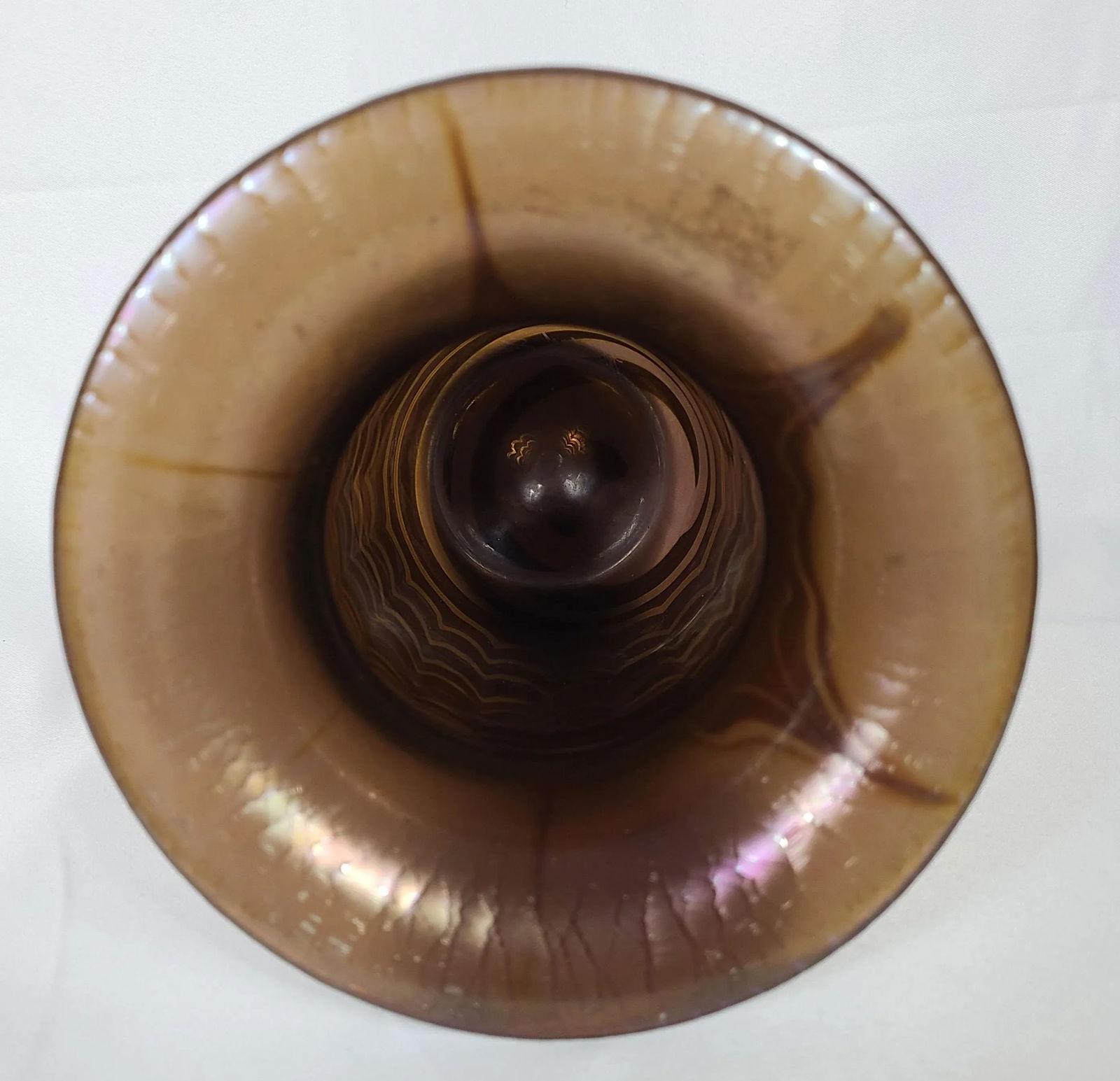 Michael Shearer 1979 Iridescent Oxide Glass Vase - 4