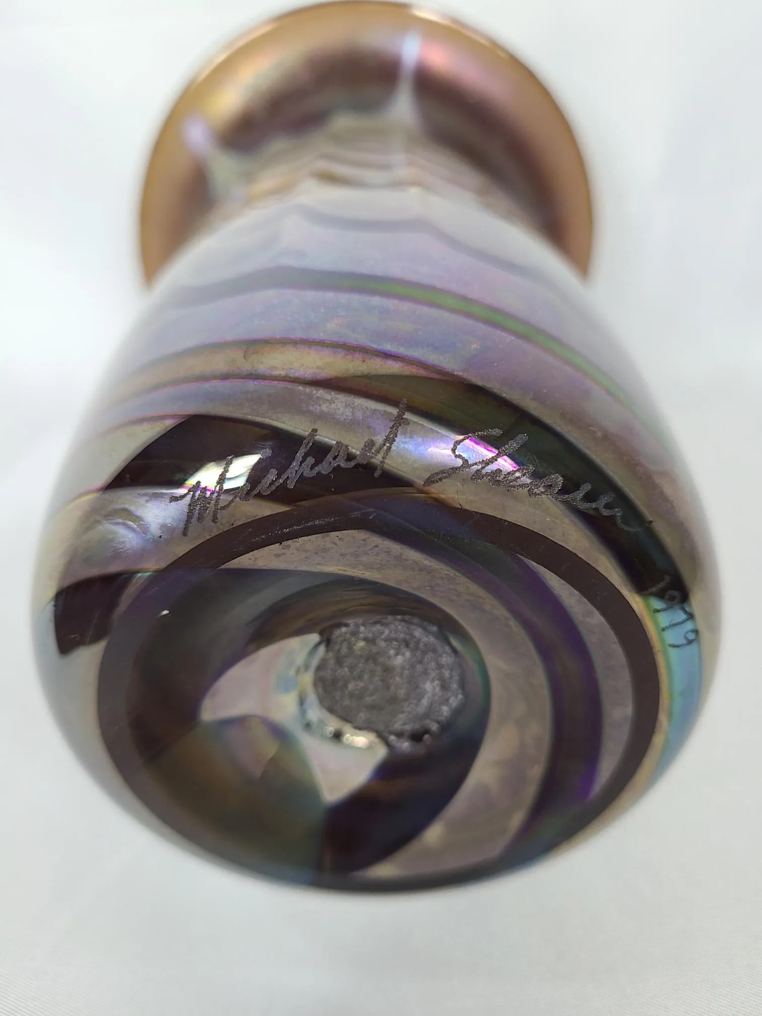 Michael Shearer 1979 Iridescent Oxide Glass Vase - 6